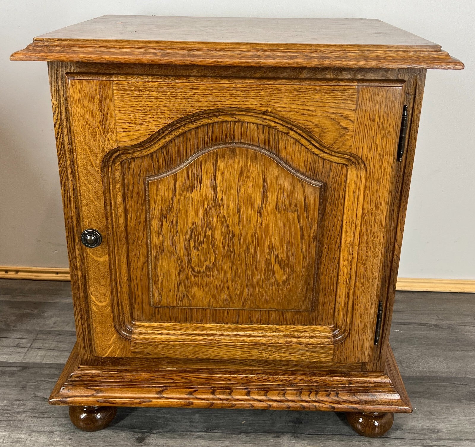 Pair of Bedside Tables Vintage French Style Cupboards Carved Cabinets LOT 31501