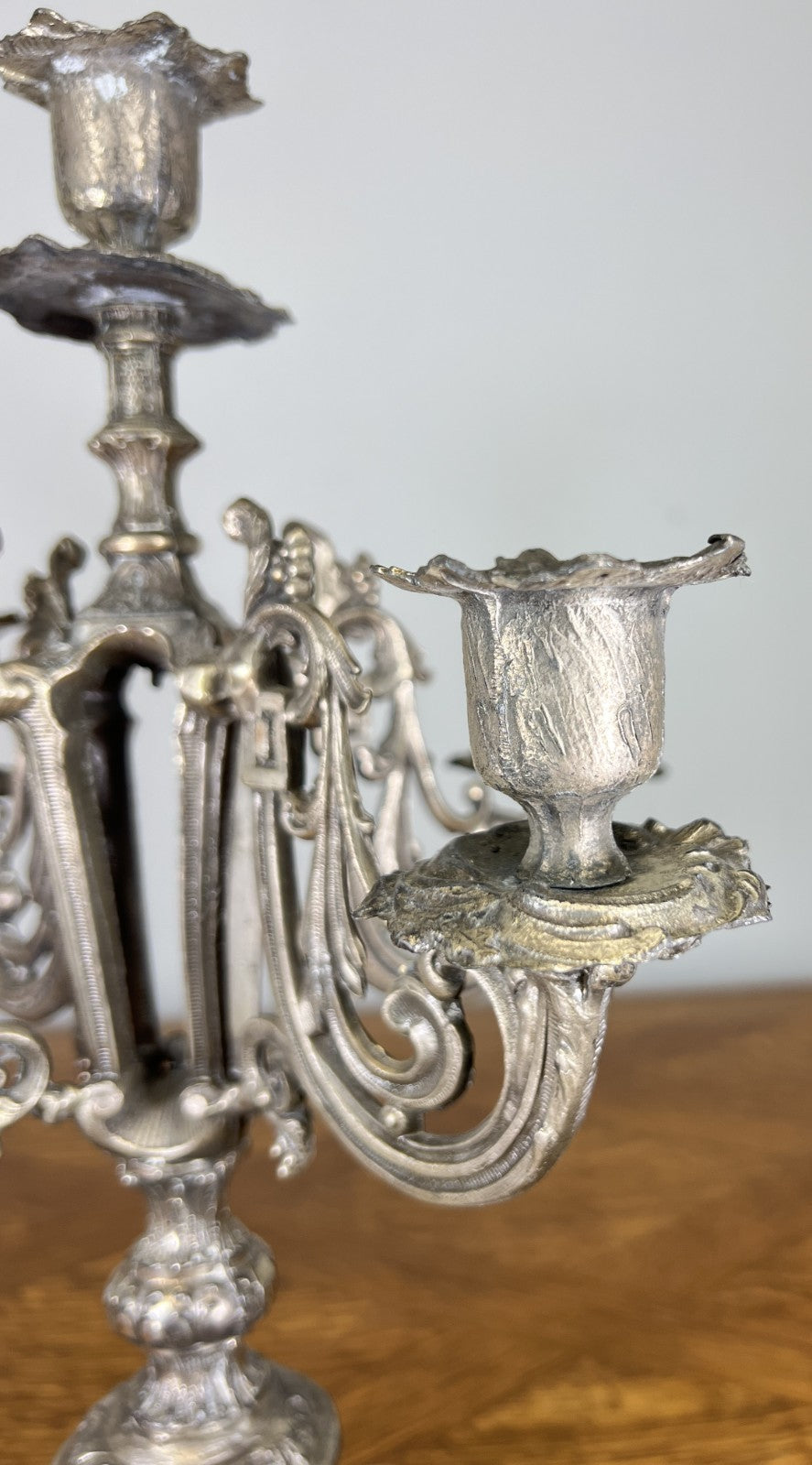 Candelabra Vintage French Style Metal Five Arm Table Centrepiece LOT 46713