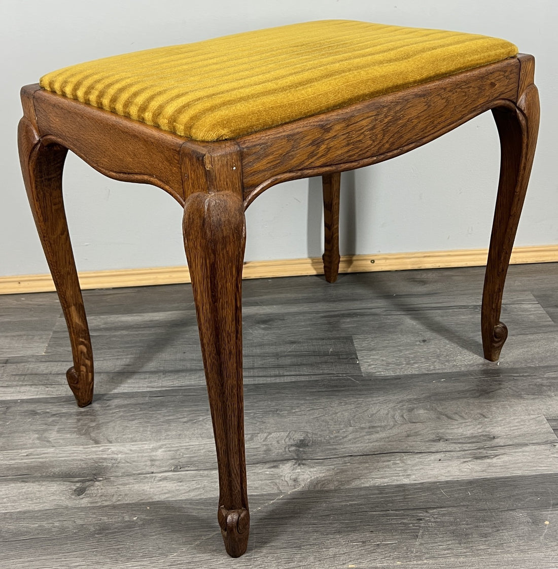 Footstool Vintage French Louis Style Oak Table Stool Upholstered Seat LOT 44220