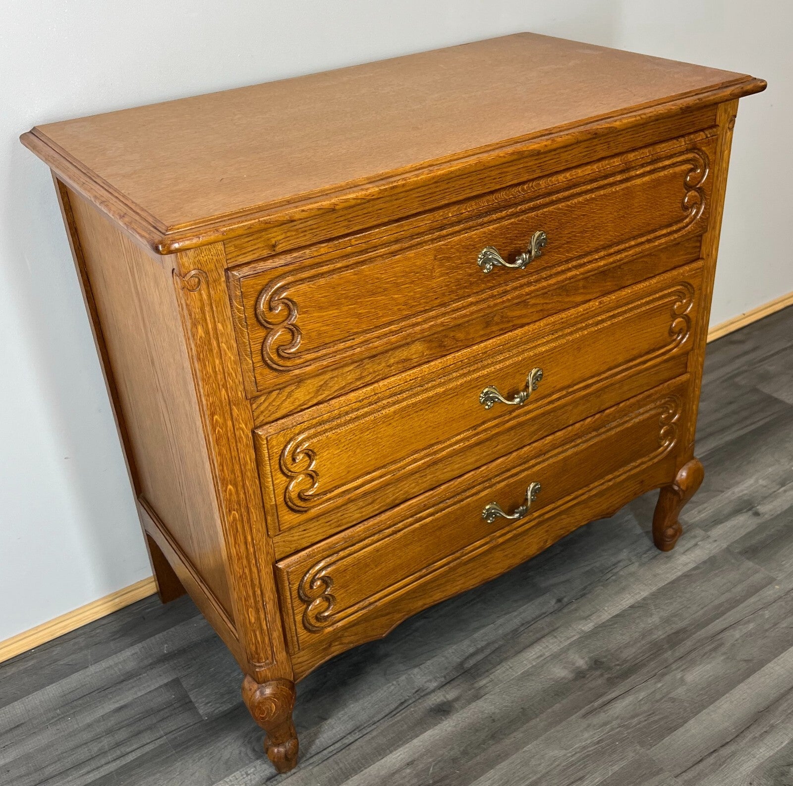 Chest of Drawers Vintage French Louis XIV 3 Drawers Carved Cabinet LOT 28542