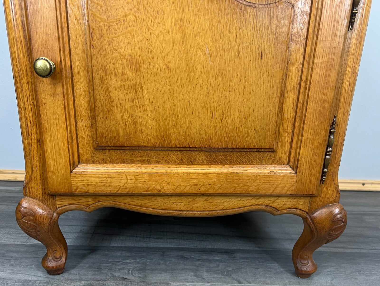 Pair of Bedside Tables Vintage French Louis Oak Cabinets Nightstands LOT 35194