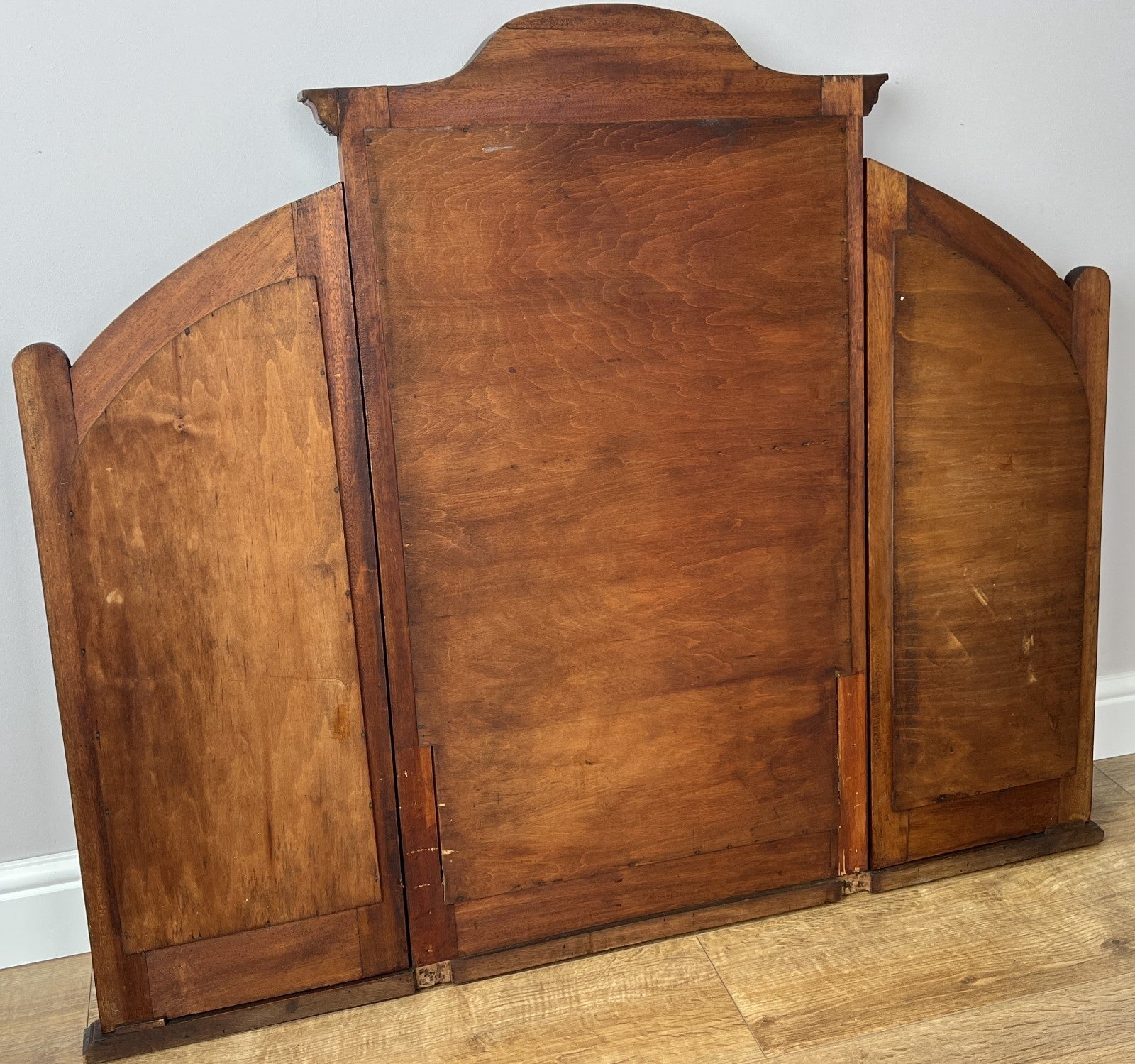 Mirror Antique French Style Walnut Triple Folding Dressing Table Mirror LOT 613910
