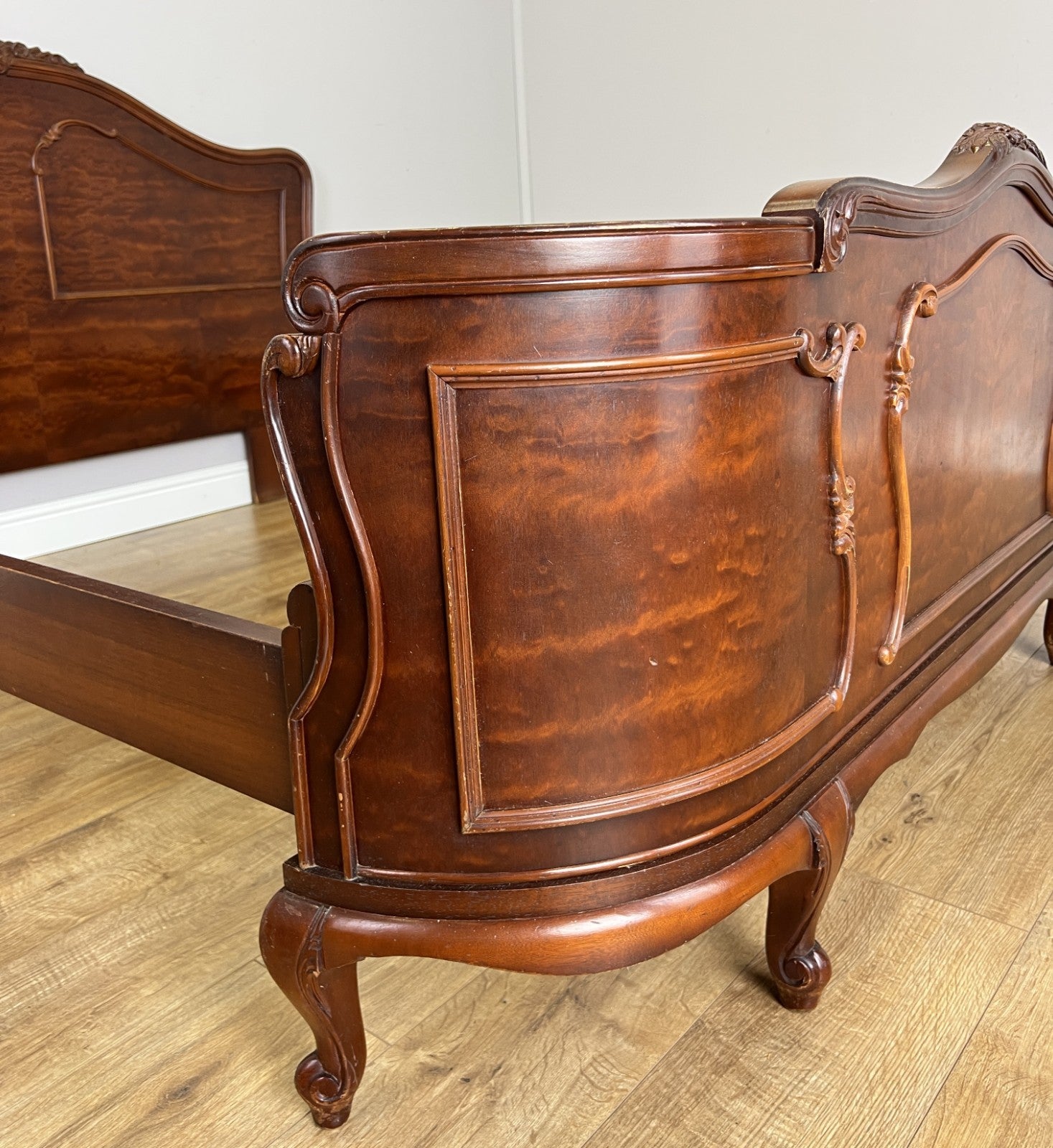 Bed Vintage French Louis XVI King Size Bed Frame Carved Headboard LOT 640315