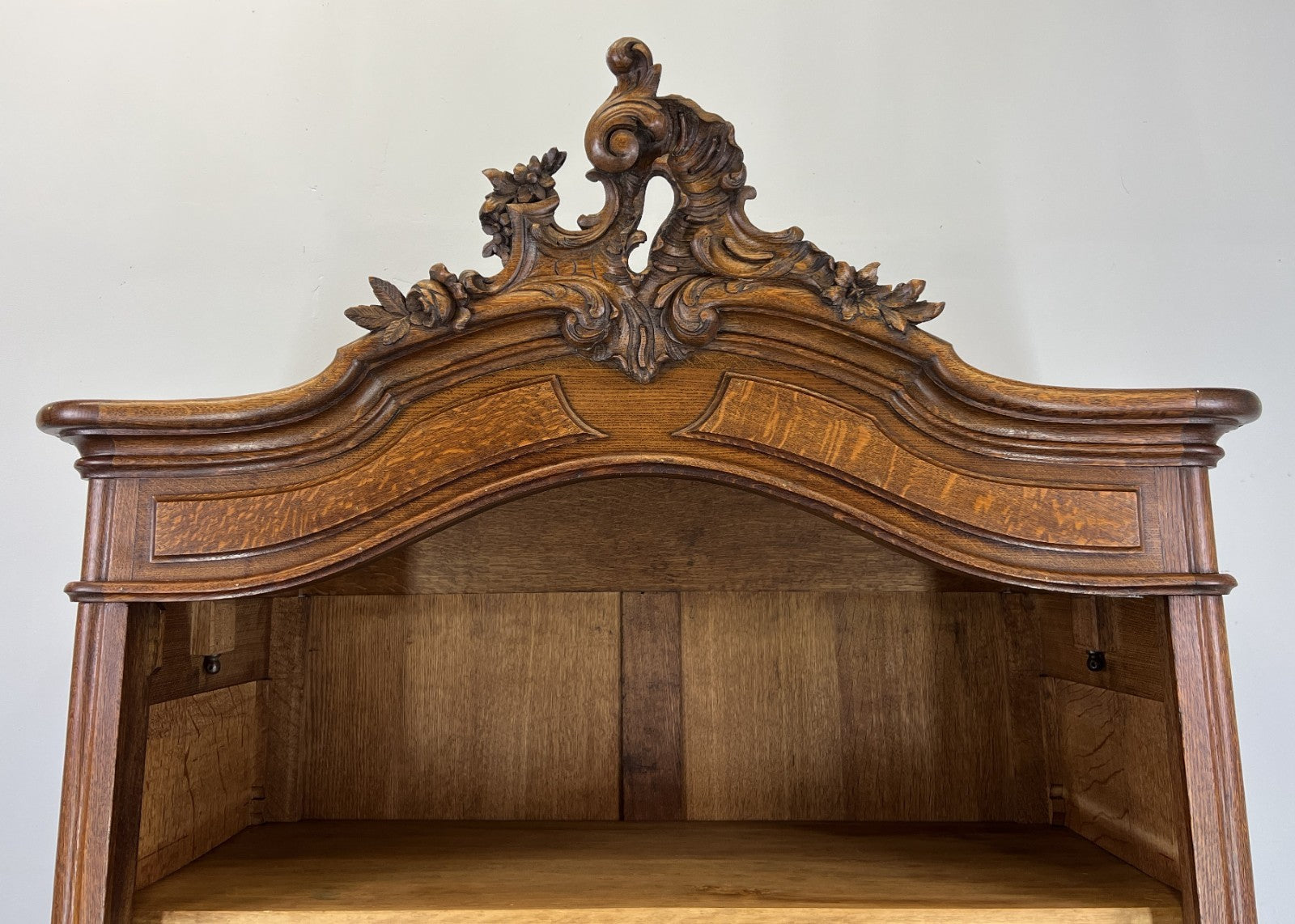 Bookcase Antique French Style Display Oak Carved Cabinet Sideboard LOT 47913