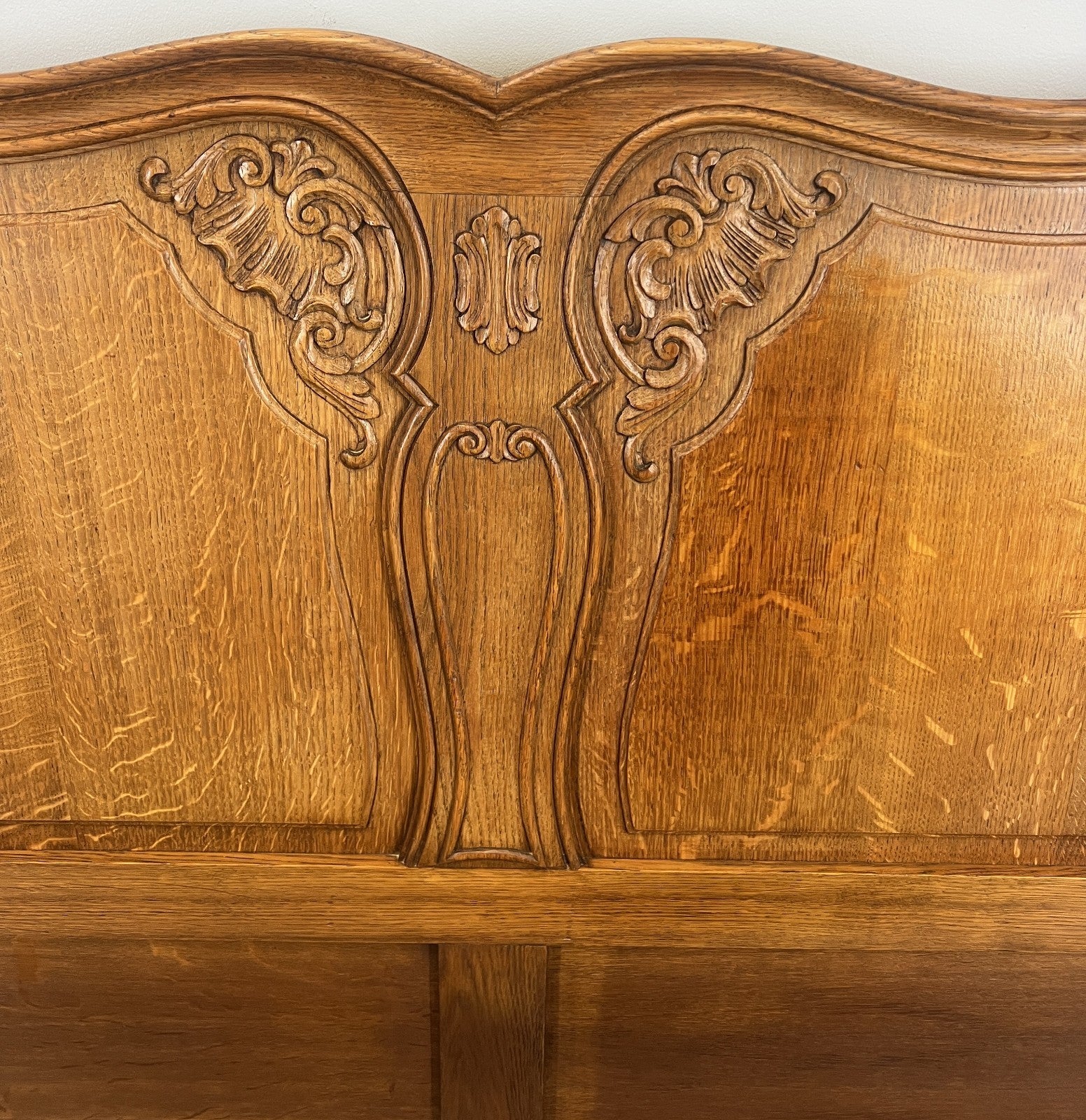 Bed Vintage French Louis XVI Double Bed Frame Oak Carved Headboard LOT 46067