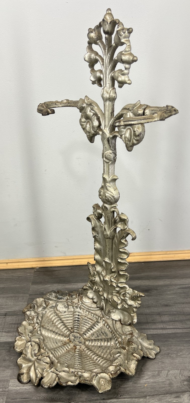 Umbrella Stand Vintage French Style Metal Ornate Hallway Stand LOT 47493