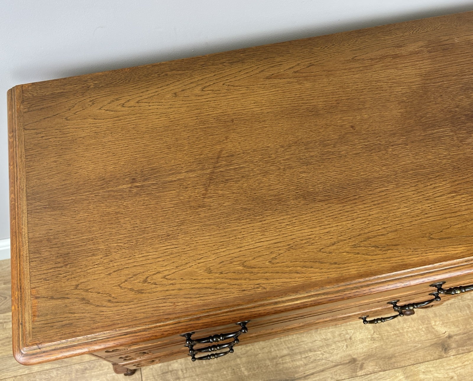 Chest of Drawers Vintage French Louis Oak 3 Drawers Carved Cabinet LOT 625012