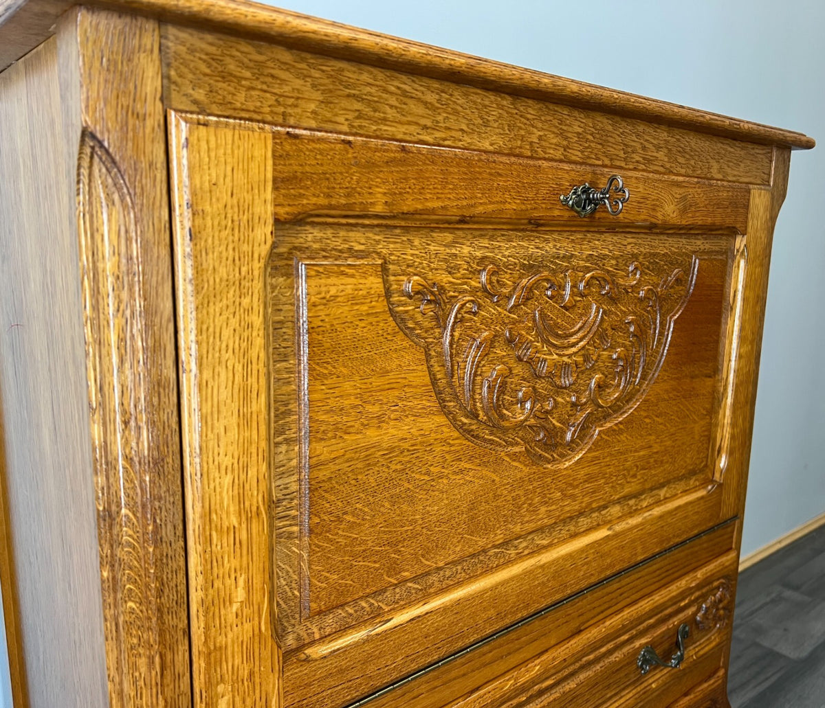 Cabinet Vintage French Louis XIV Style Writing Bureau Carved Sideboard LOT 35266