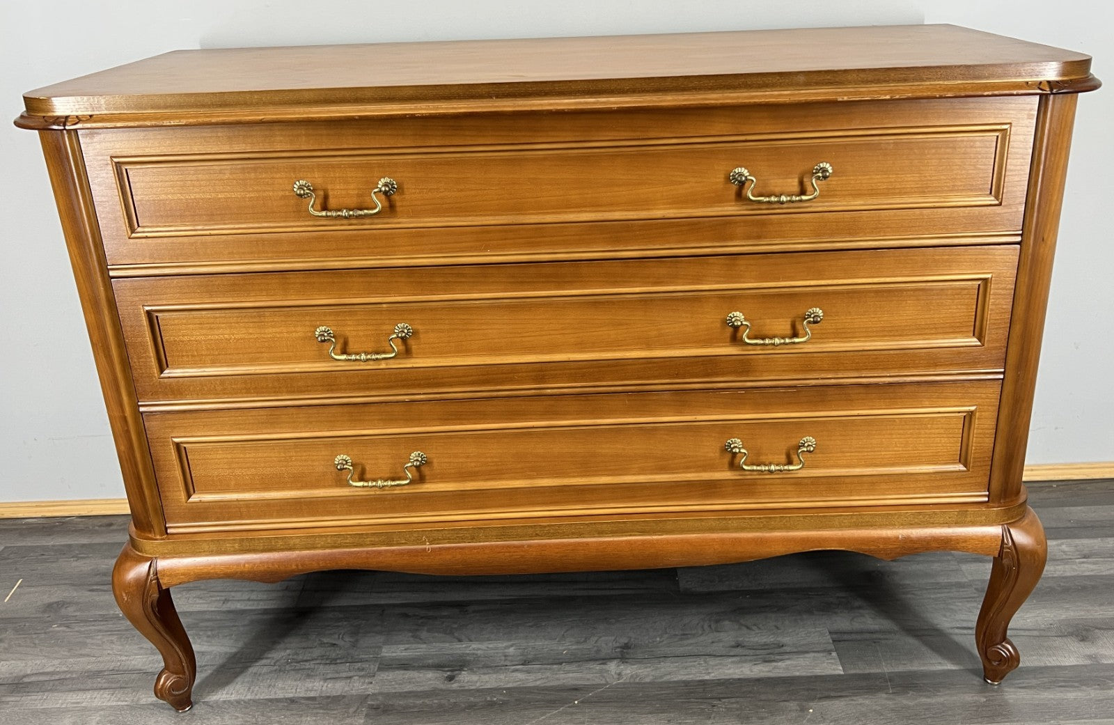 Chest of Drawers Vintage French Louis XVI 3 Drawers Carved Cabinet LOT 44571