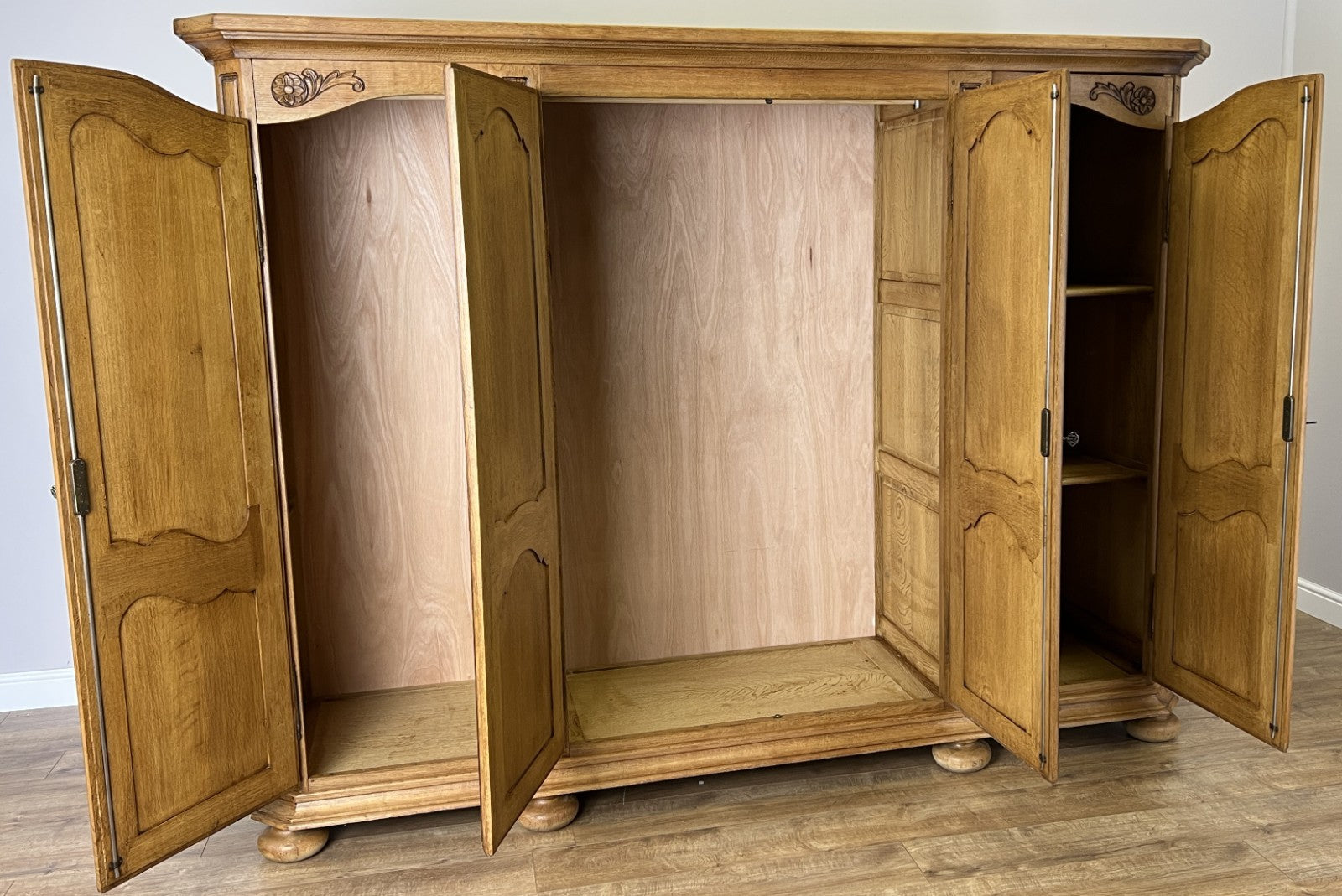 Wardrobe Vintage French Style Oak Four Door Carved Armoire Cabinet LOT 611611