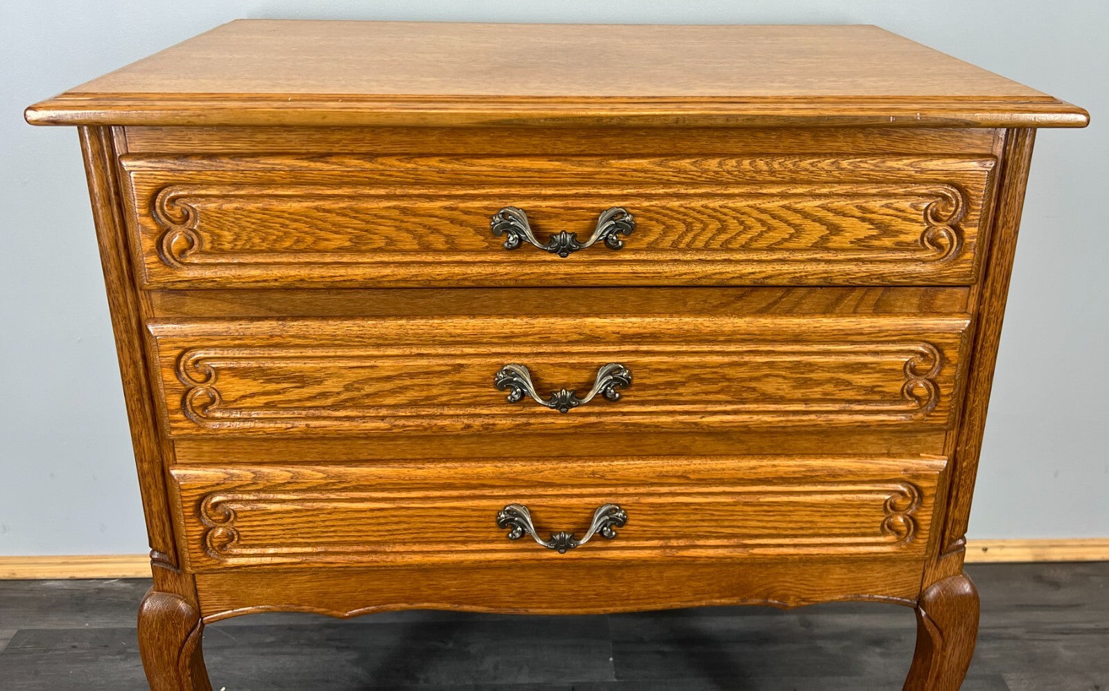 Chest of Drawers Vintage French Louis XVI Style Oak Carved Cabinet LOT 37733