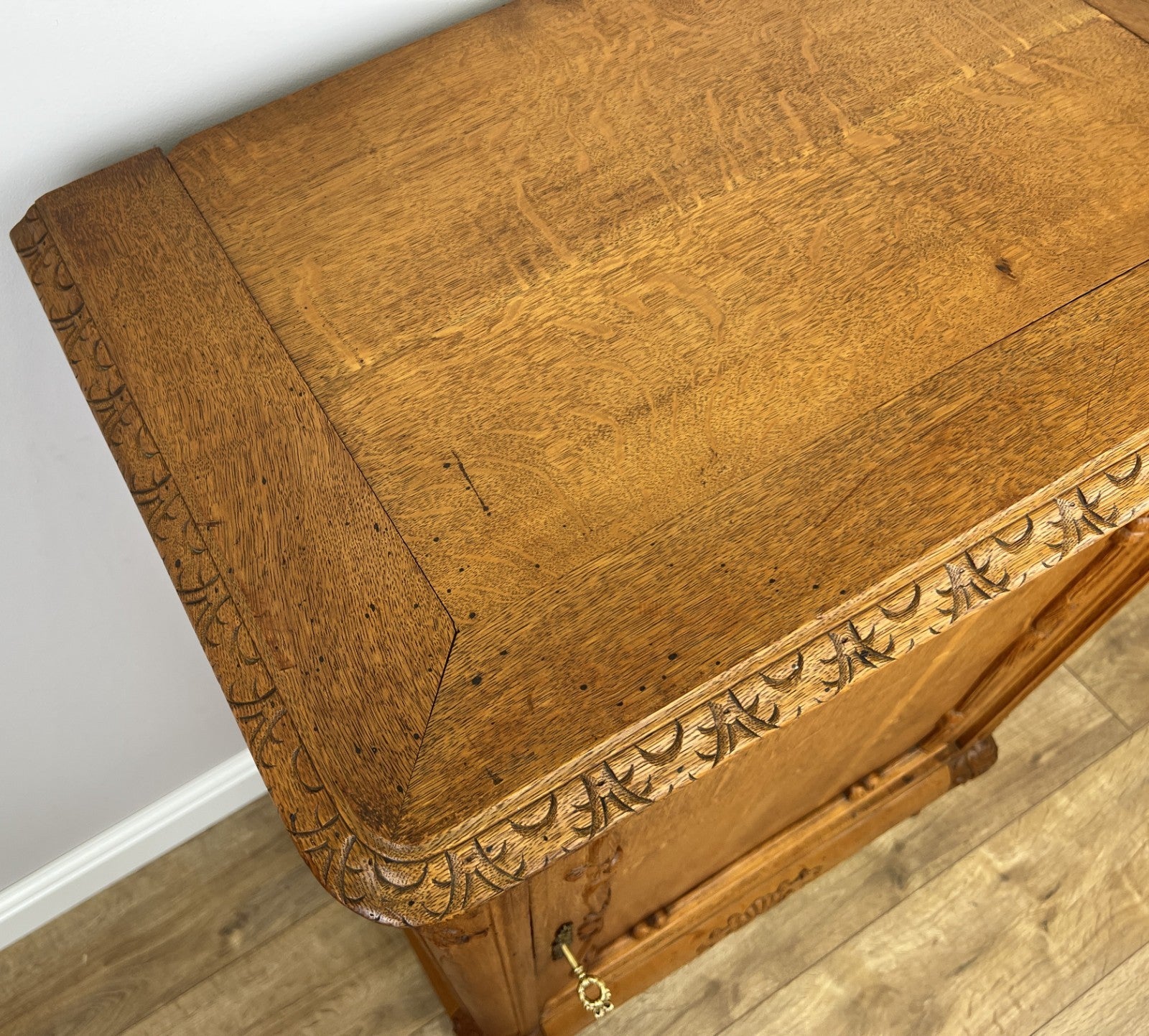 Cabinet Vintage French Style Oak Sideboard with Carved Cupboard LOT 624813