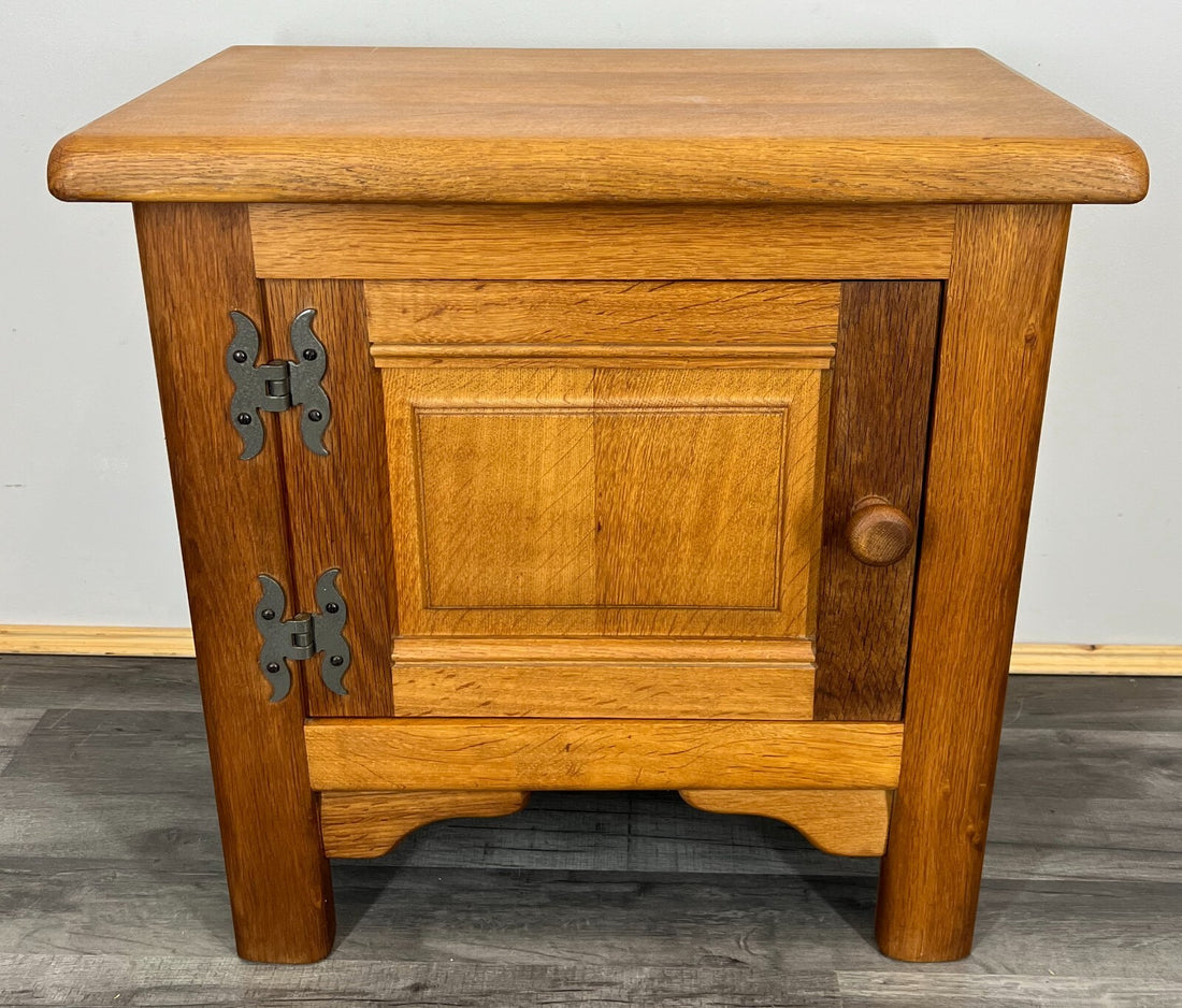 Pair of Bedside Tables Vintage French Style Cupboards Carved Cabinets LOT 28700