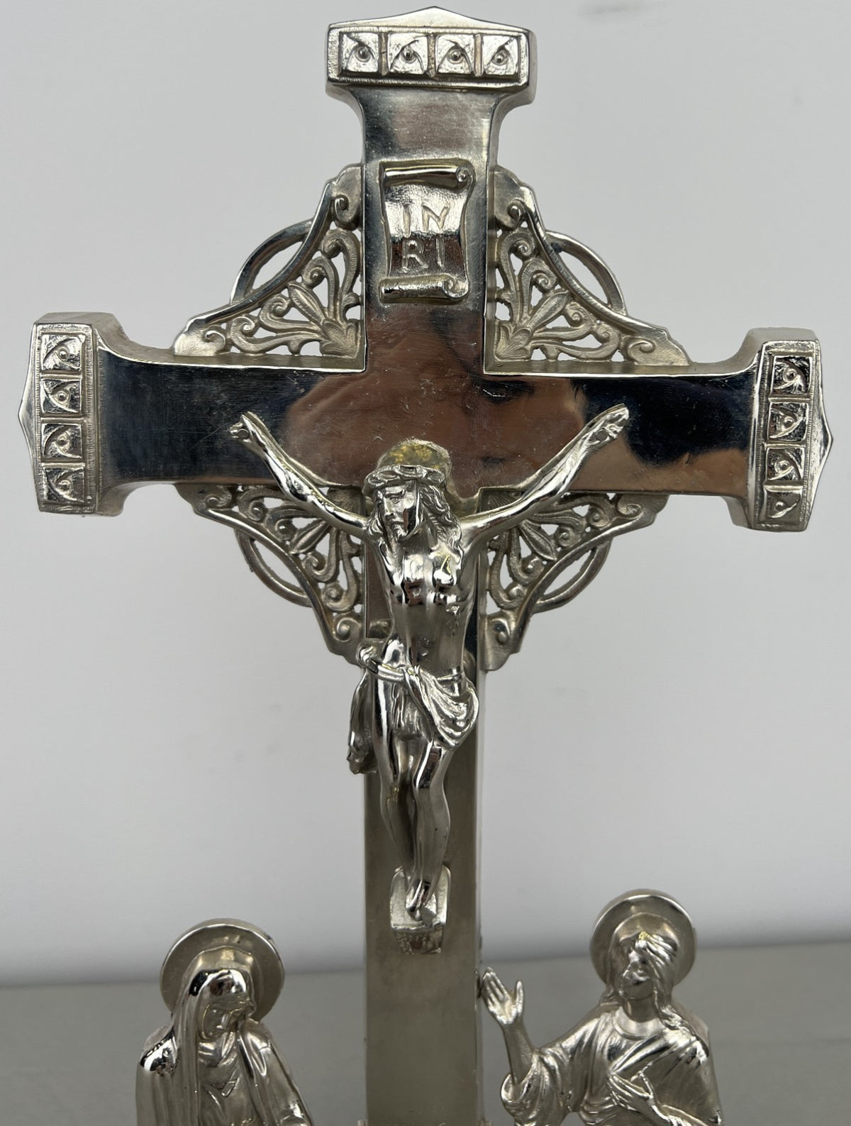 Crucifix Vintage French Style Metal Ornate Religious Figure LOT 64204