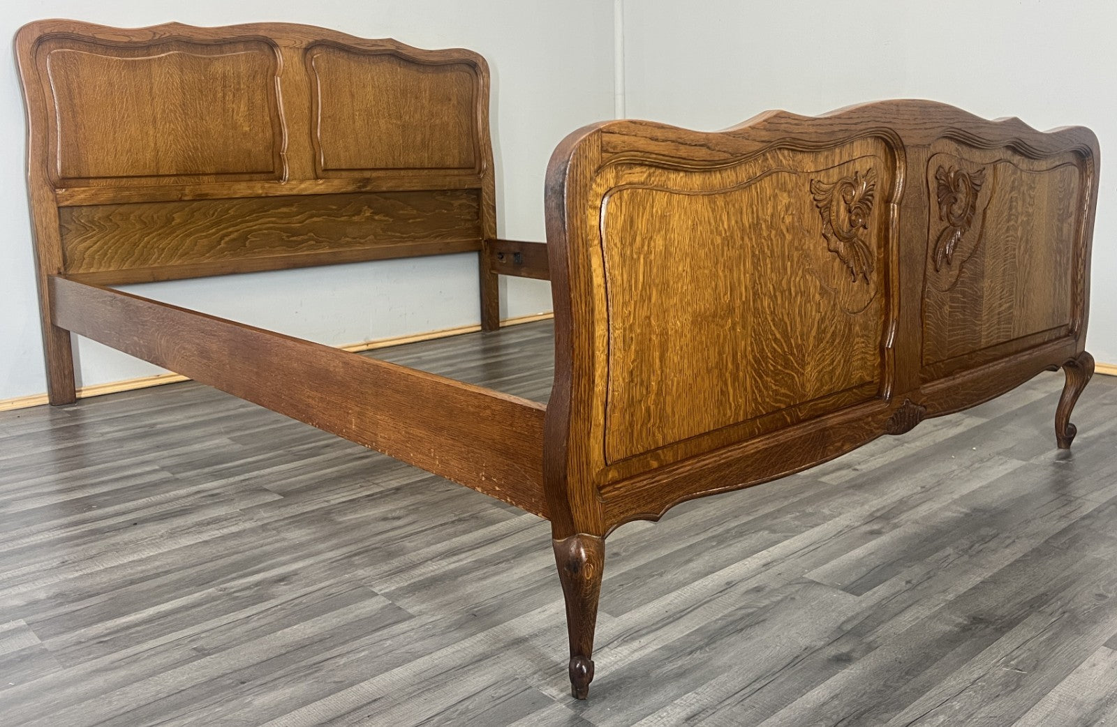 Bed Vintage French Louis XVI Double Bed Frame Oak Carved Headboard LOT 46081