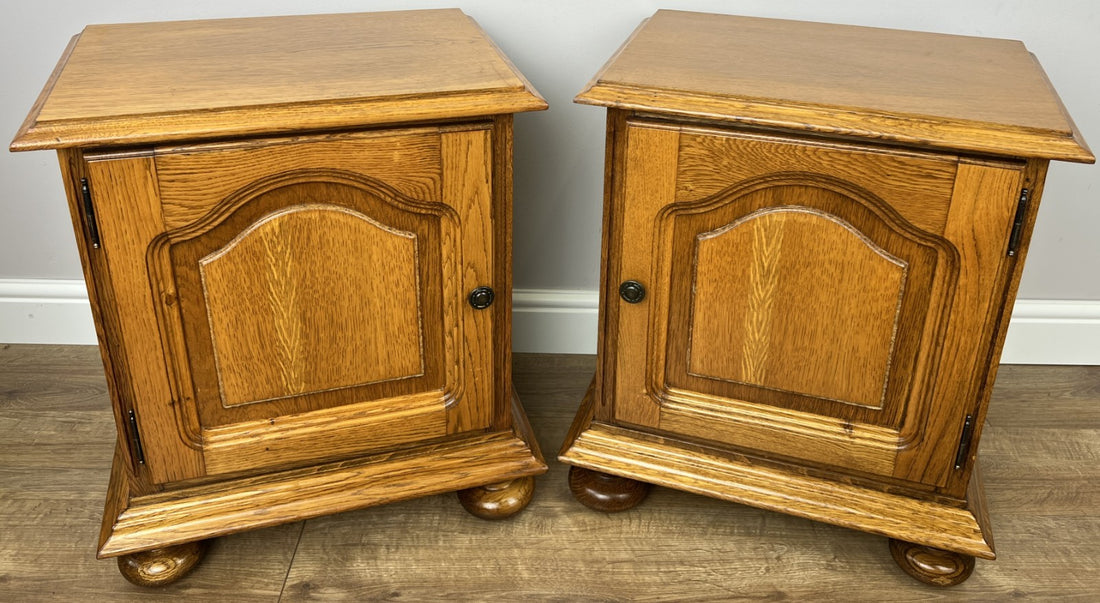 Pair of Bedside Tables Vintage French Style Nightstands Carved Cabinets LOT 62150