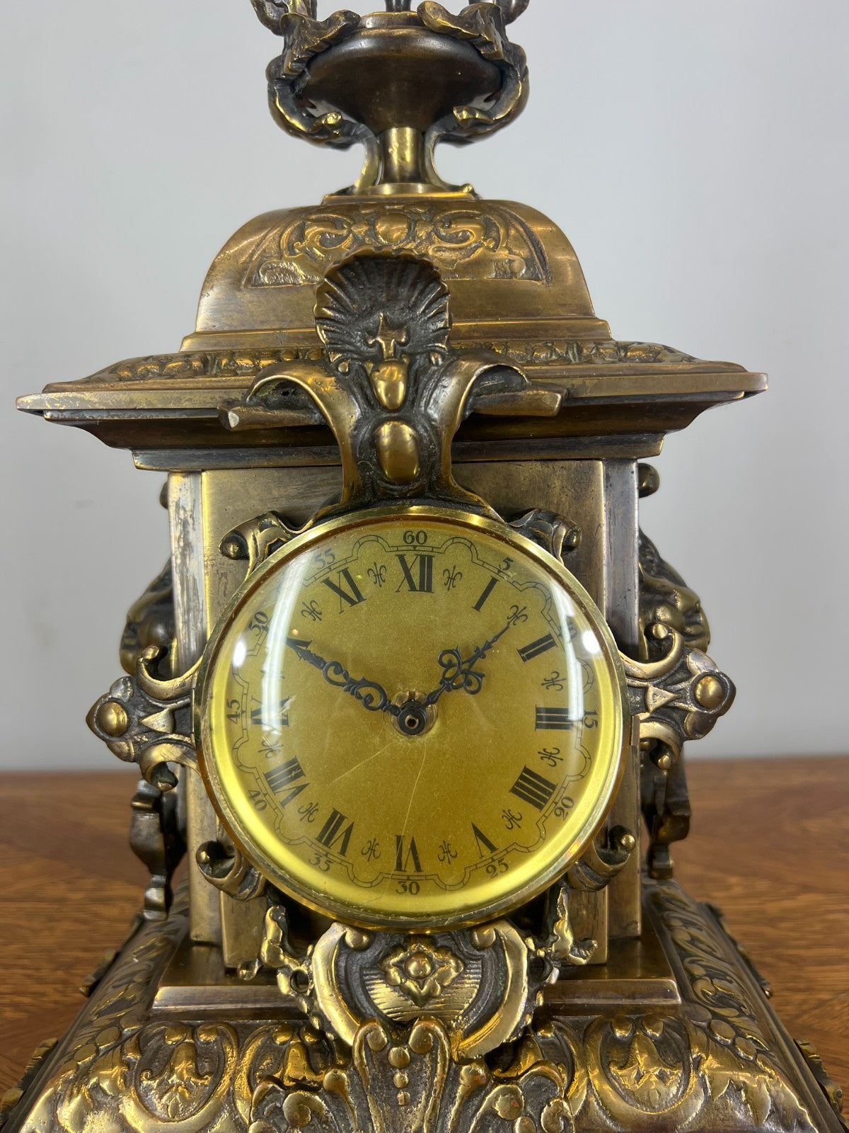 Clock Vintage French Style Mantel Clock Garniture With Candelabras LOT 46495