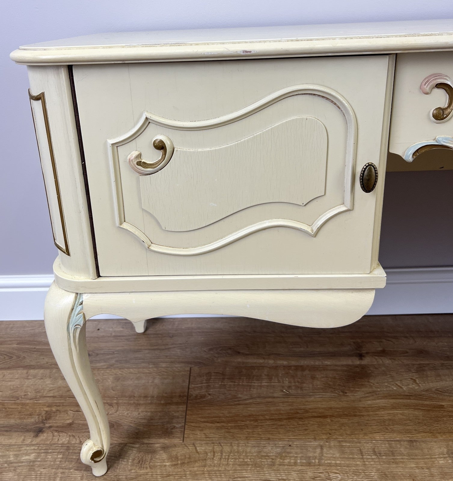 Sideboard Vintage French Shabby Chic Louis Style Carved Storage Cabinet LOT 48354