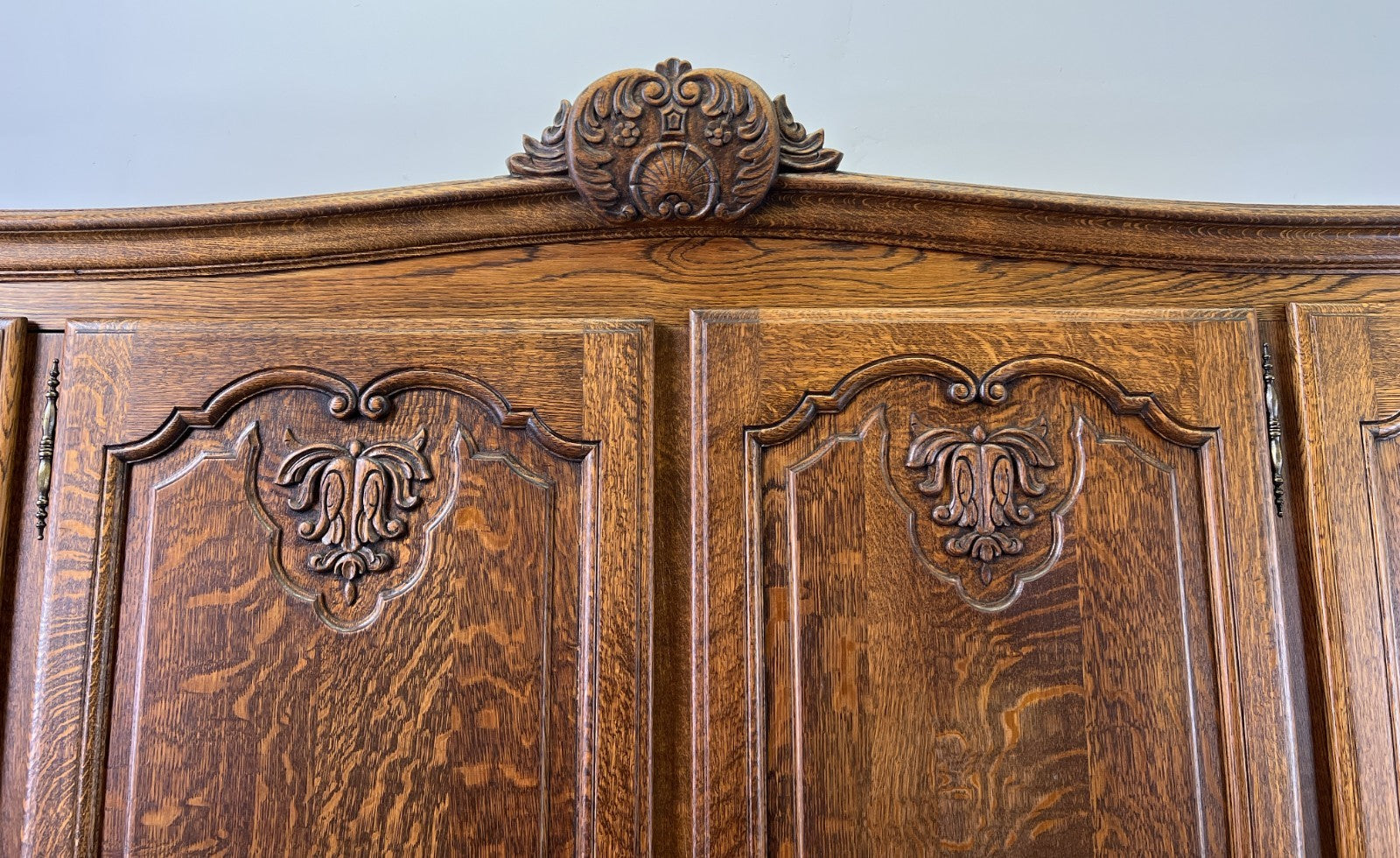 Wardrobe Vintage French Louis XVI Style Oak Four Door Carved Armoire LOT 48275