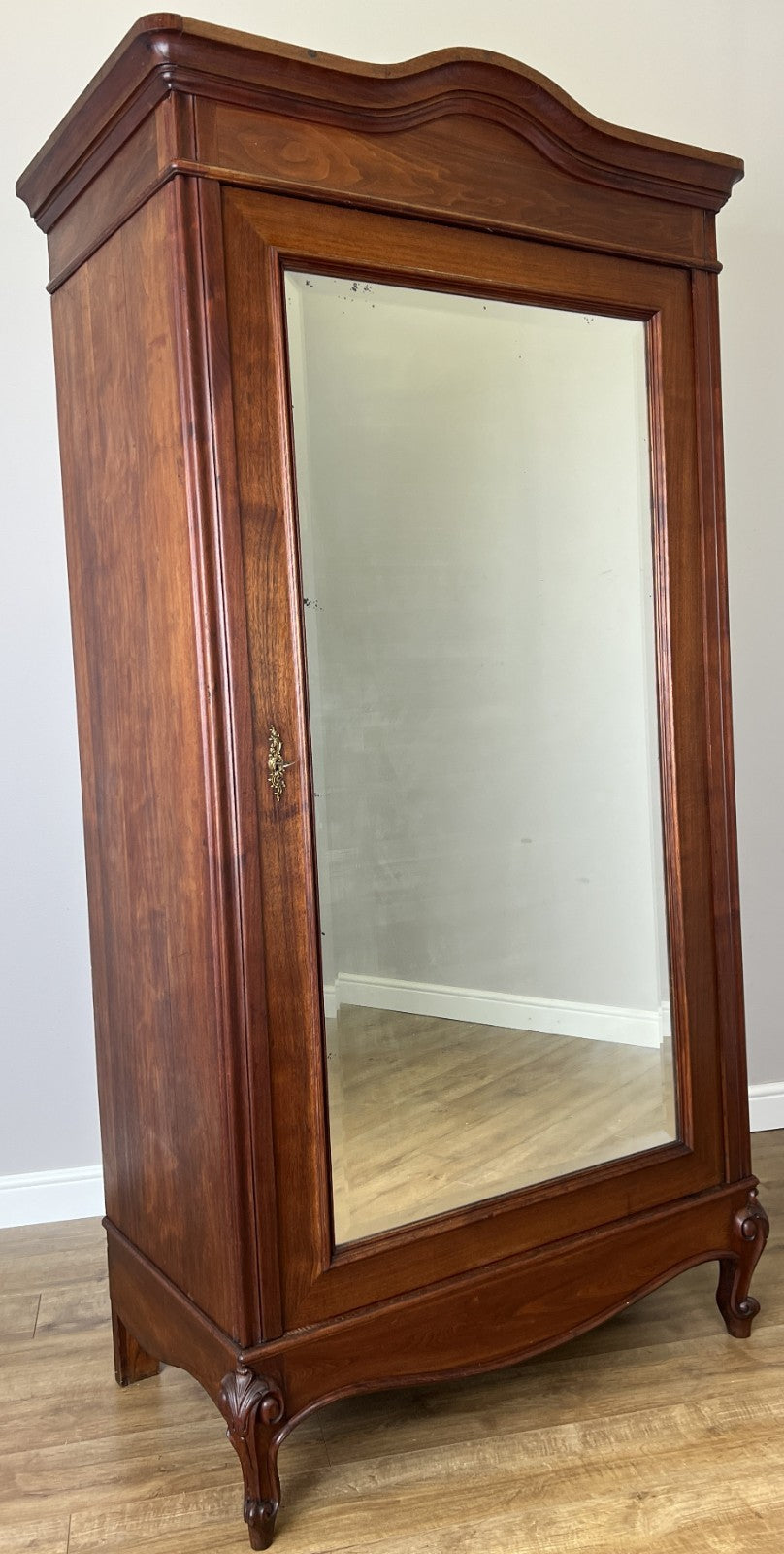 Wardrobe Antique French Style Walnut Mirrored Carved Armoire Cabinet LOT 61591