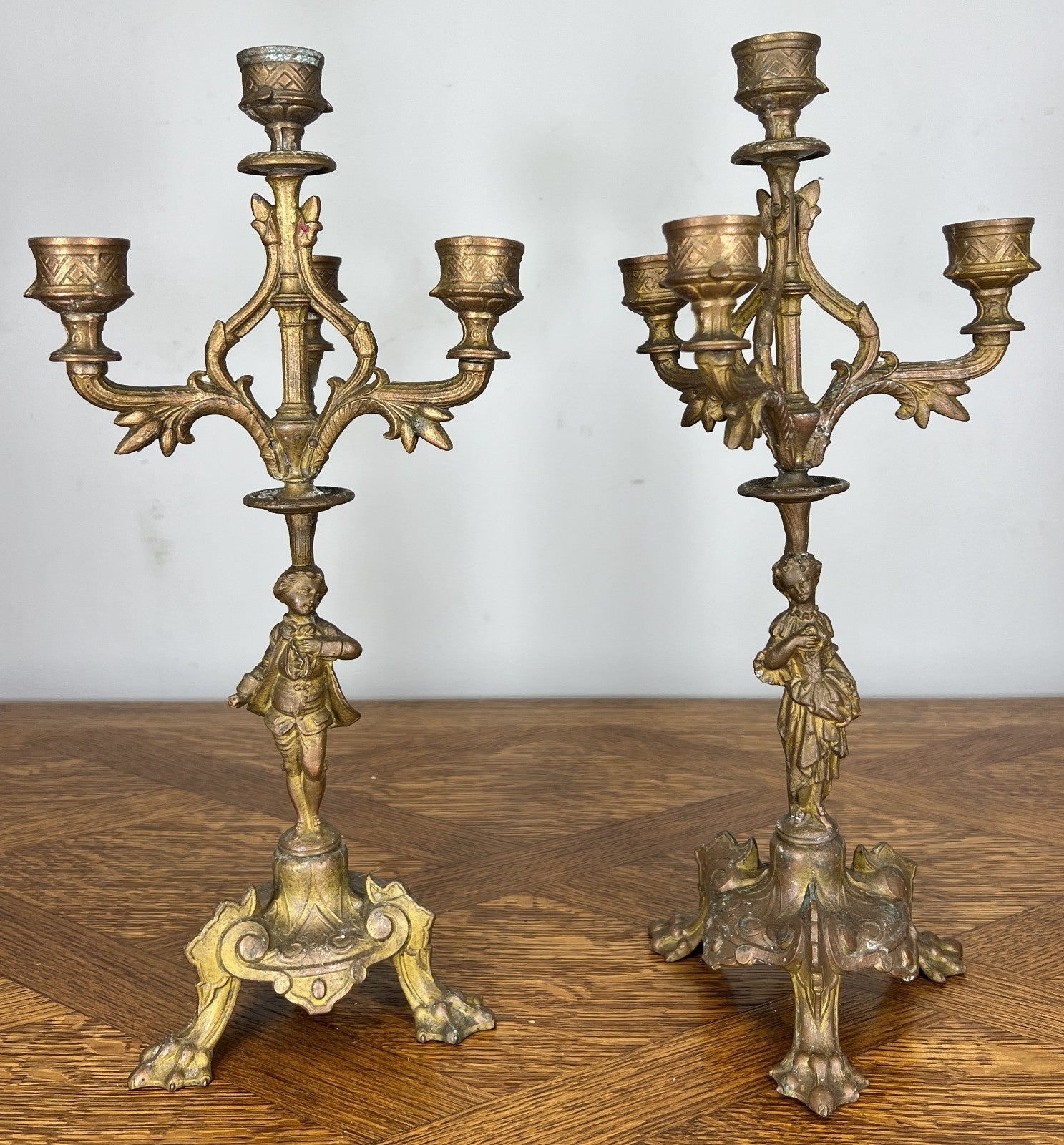 Clock Vintage French Style Mantel Clock with Matching Candelabras Set LOT 46803