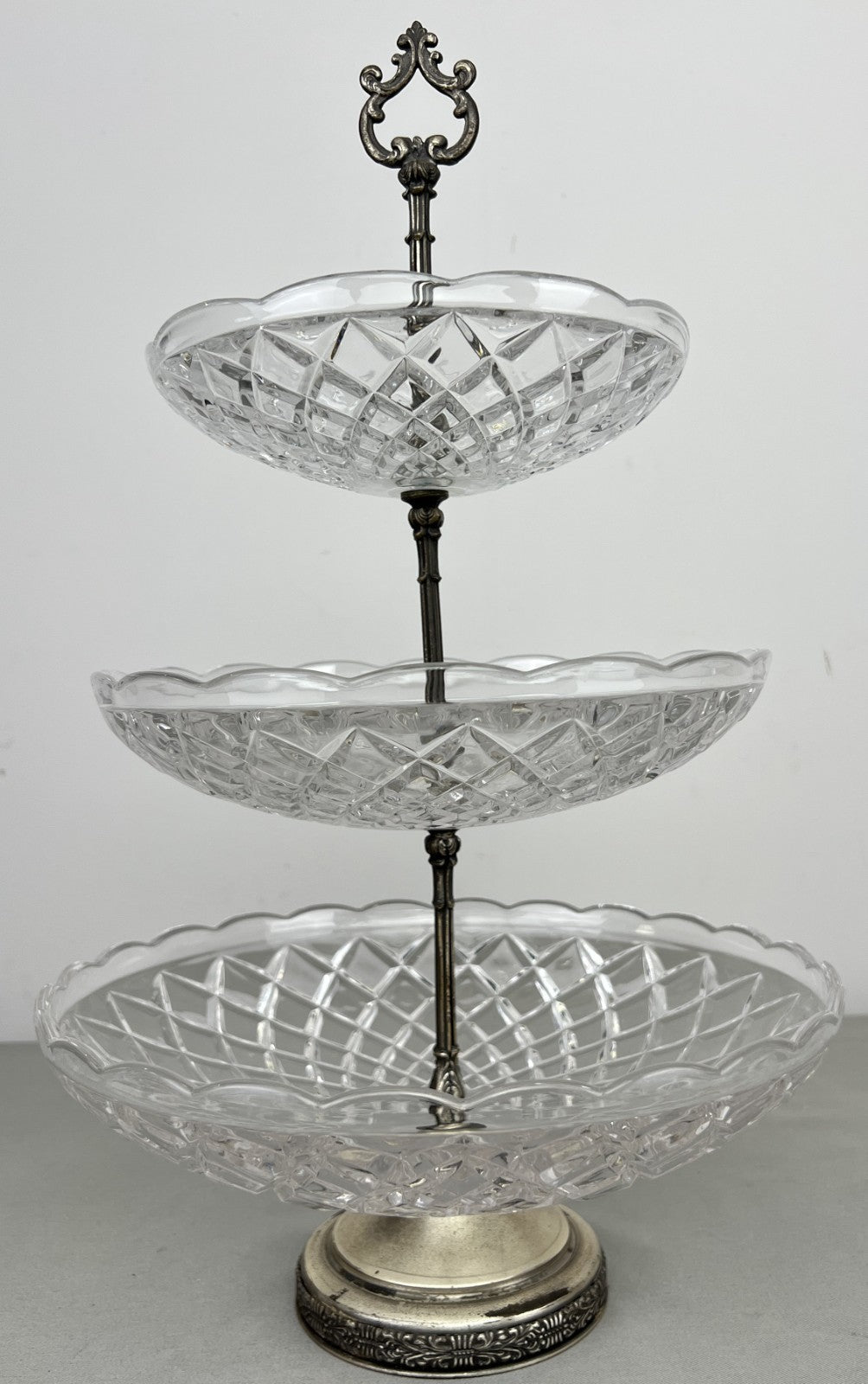 Bomboniere Vintage French Crystal Cut Three Tier Serving Cake Stand LOT 6439