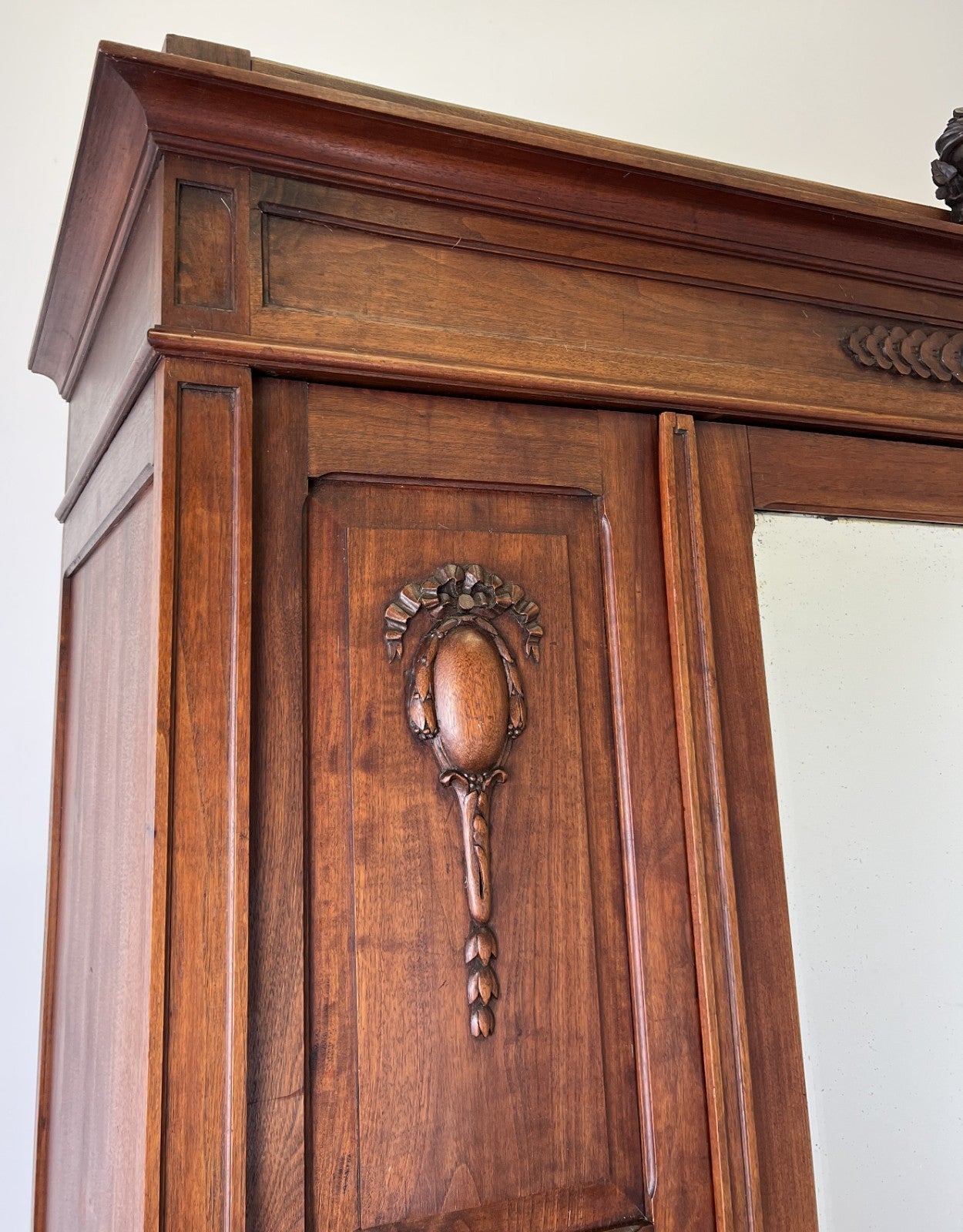Wardrobe Antique French Walnut Two Door Mirrored Carved Armoire Cabinet LOT 60833