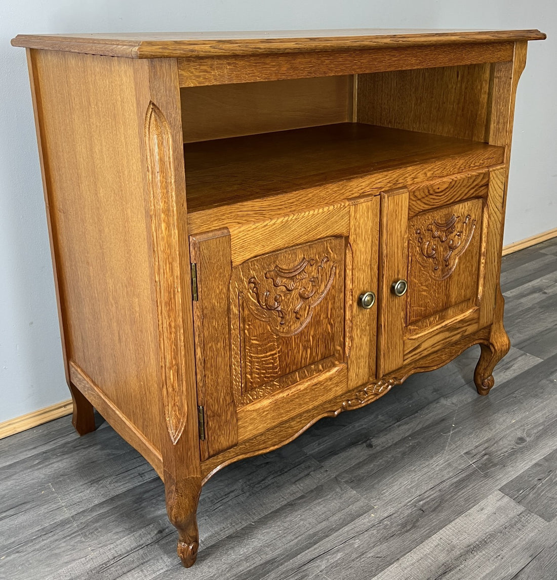 Cabinet Vintage French Louis XIV Style Sideboard with Carved Cupboard LOT 45680