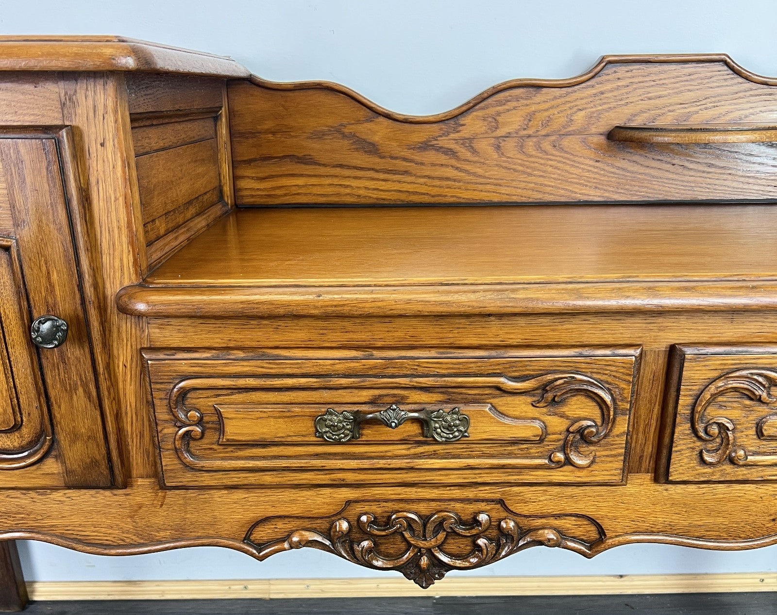 Bench Cabinet Vintage French Louis XVI Style Oak Carved Sideboard LOT 48074