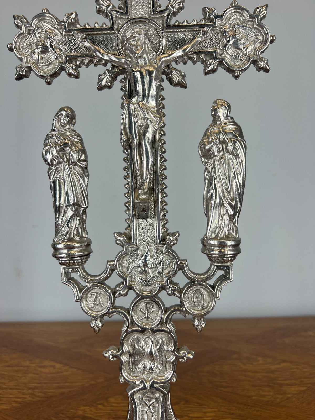 Crucifix Vintage French Style Religious Cross Ornate Stand LOT 46525