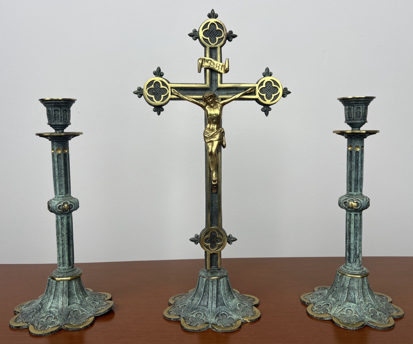 Crucifix Vintage Style Ornate Religious Cross With Candleholders Set LOT 49560