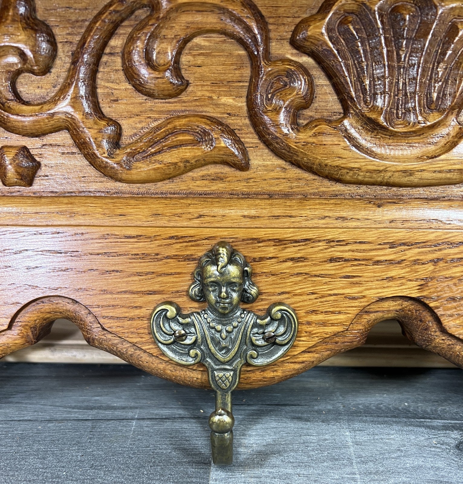 French Vintage Style Coat Rack Oak 4 Hooks Ornate Wall Shelf Coat LOT 47264