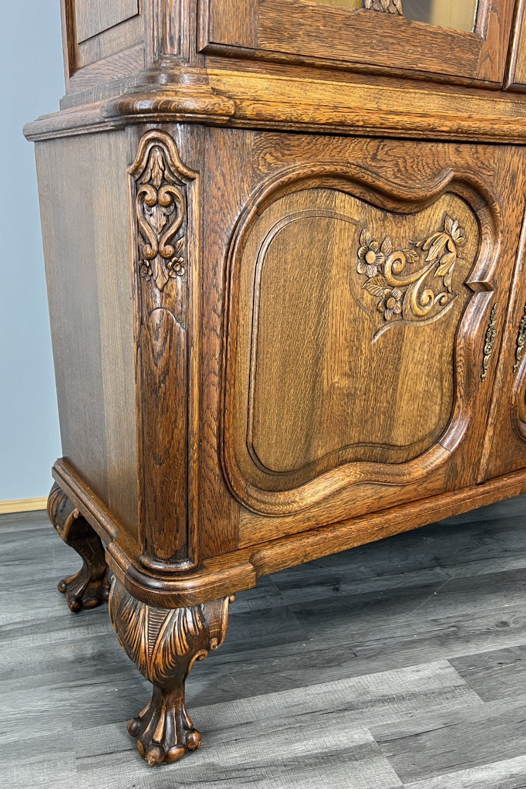 Bookcase Vintage French Louis XIV Style Oak Display Cabinet Sideboard LOT 44768