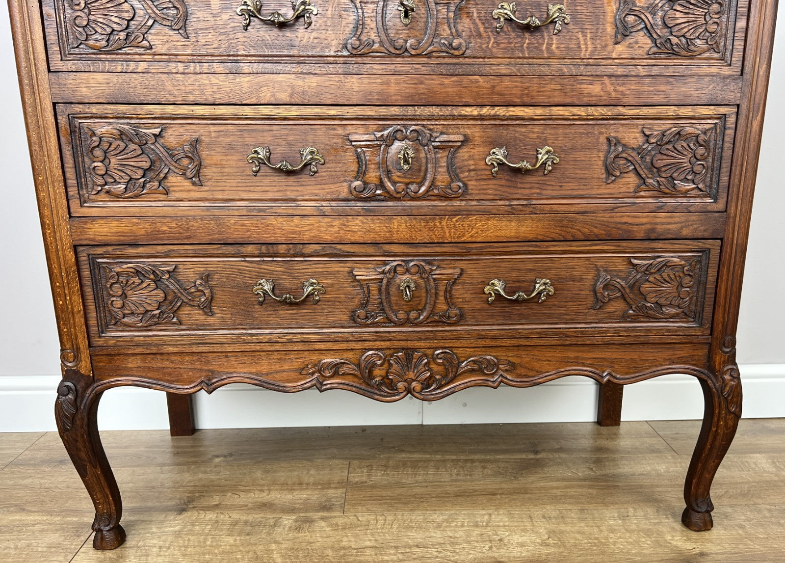 Chest of Drawers Vintage French Louis Oak 3 Drawers Carved Cabinet LOT 62526