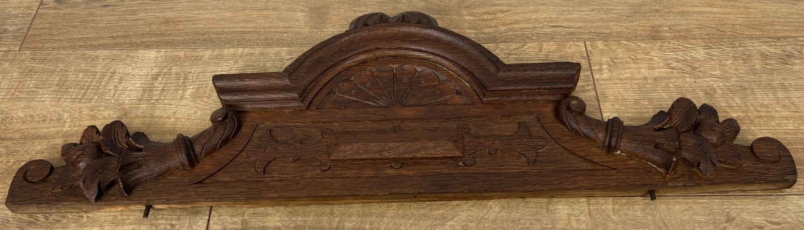 Pediment Antique French Style Oak Hand Carved Decorative Crest LOT 61730