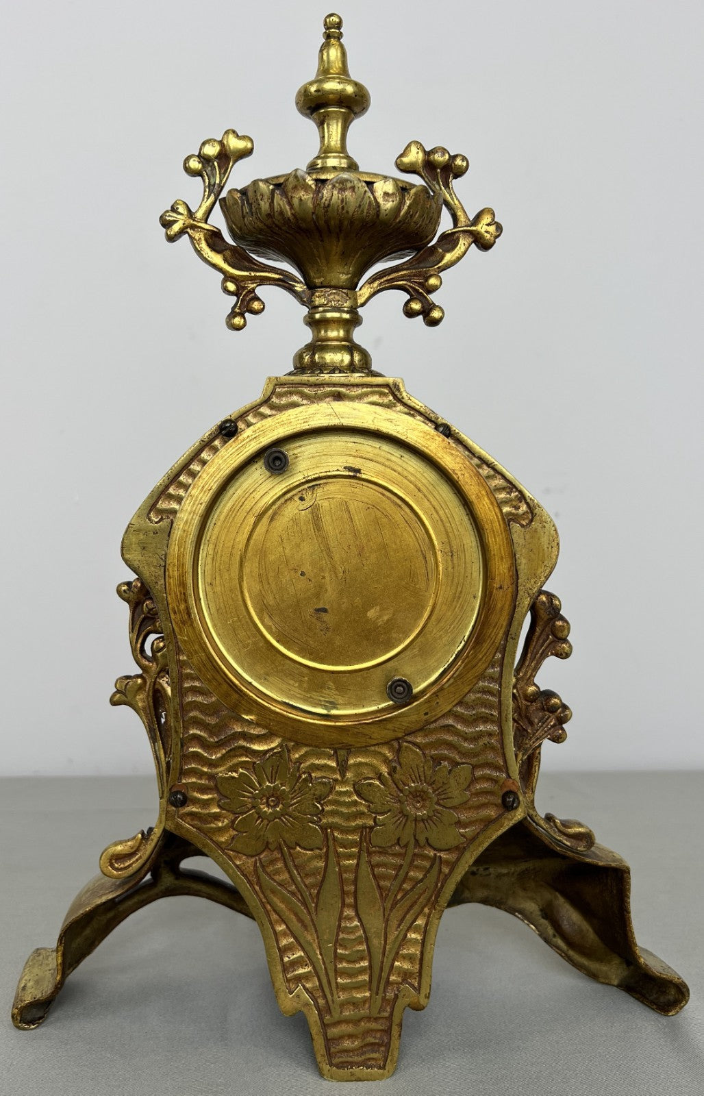 Clock Antique French Style Brass Ornate Mantel Clock with Key LOT 6473