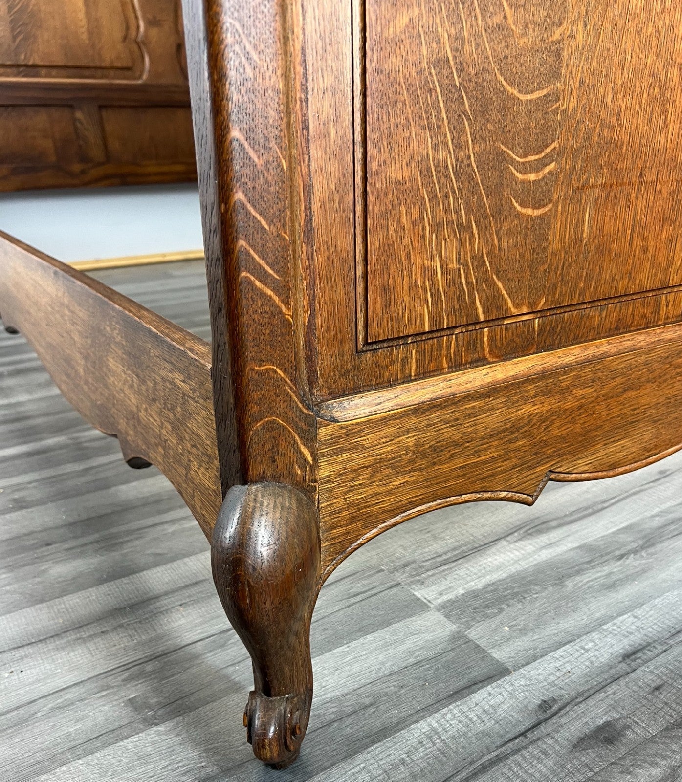 Bed Vintage French Louis XVI Oak Double Bed Frame Carved Headboard LOT 33357