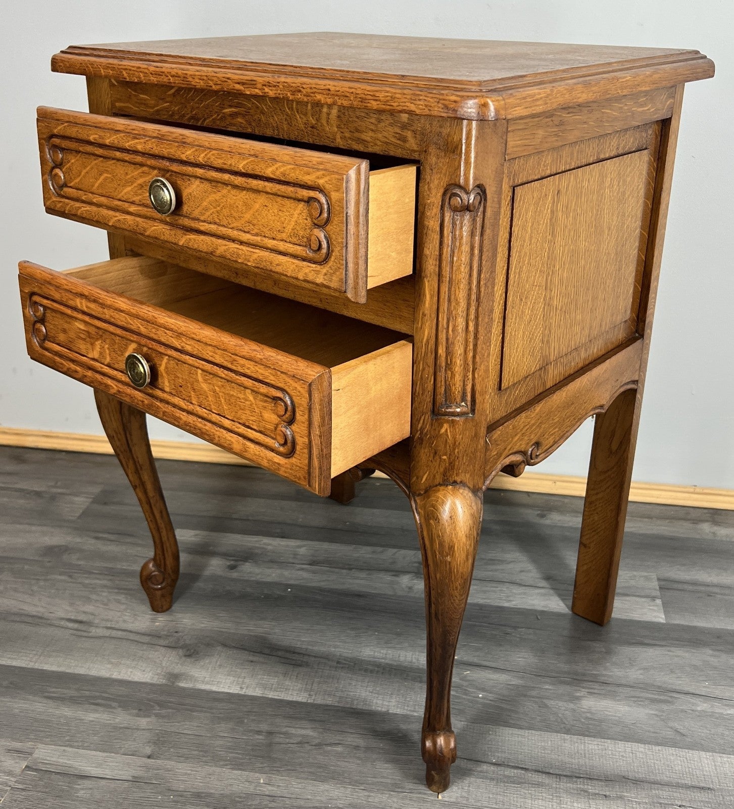 Bedside Table Vintage French Louis XVI Carved Oak Nightstand Cabinet LOT 45319