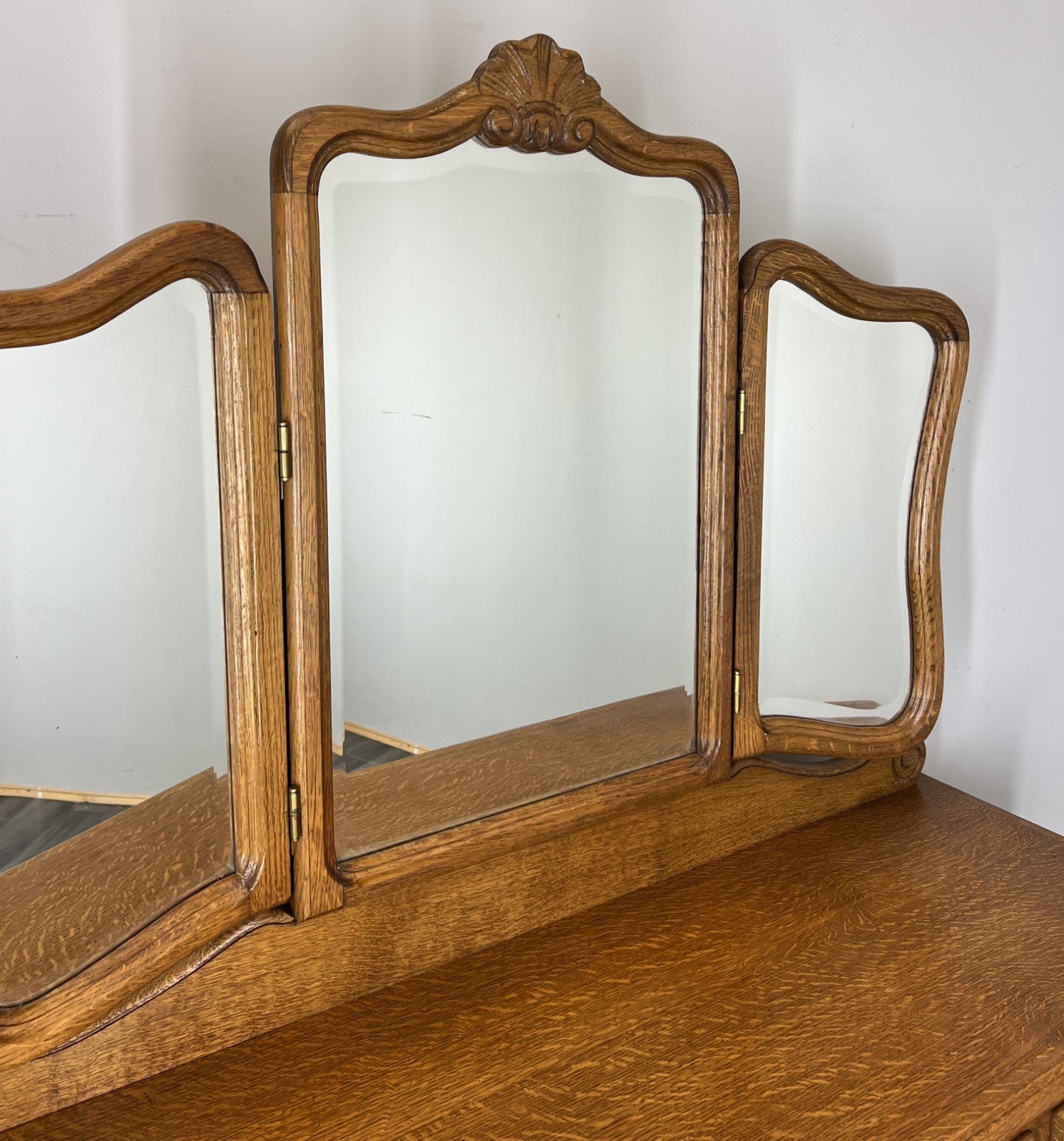 Vintage Dressing Table with mirror French Louis Oak Vanity Table Makeup LOT 45623