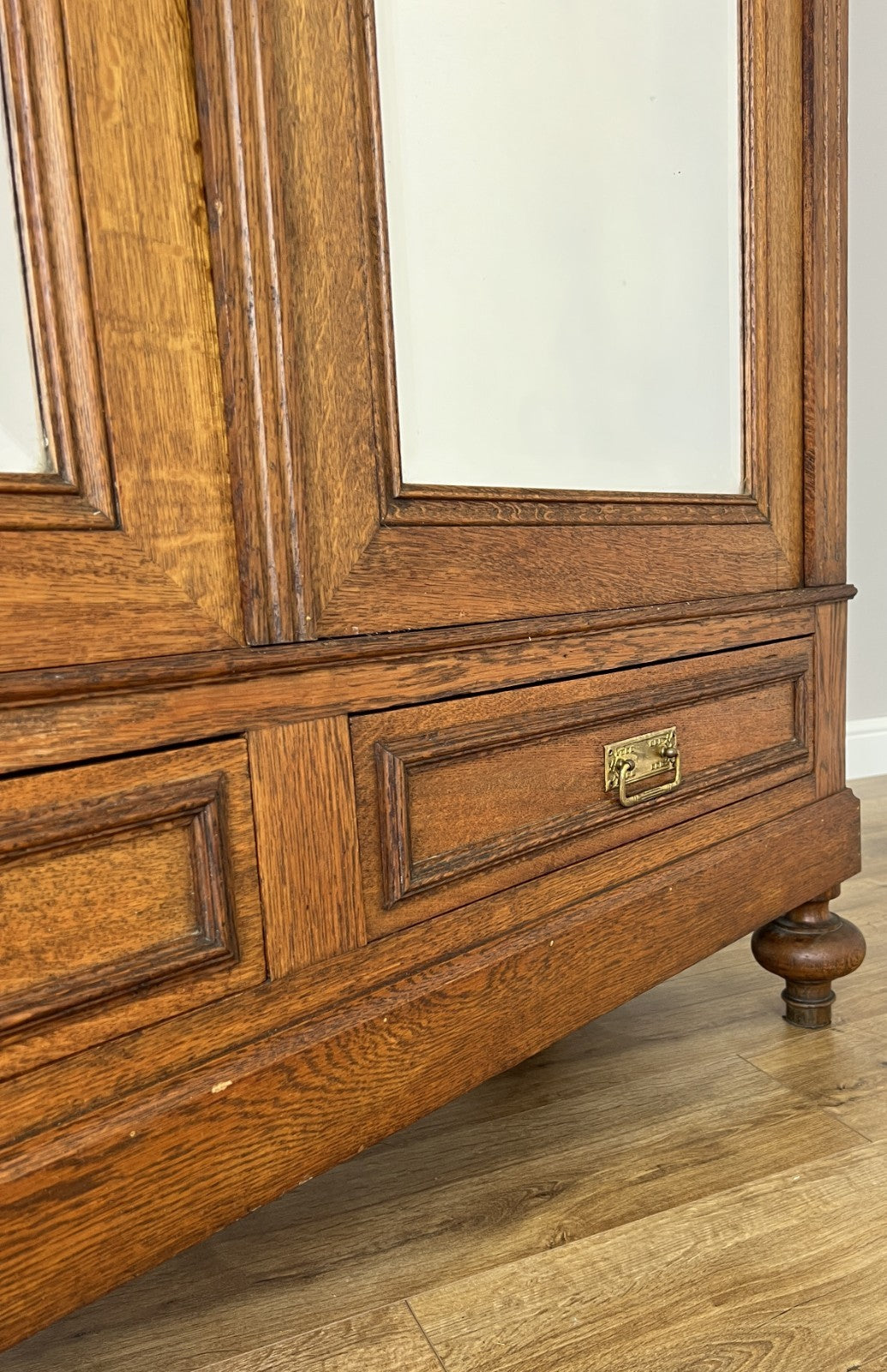 Wardrobe Antique French Style Oak Two Door Carved Mirrored Armoire LOT 616214