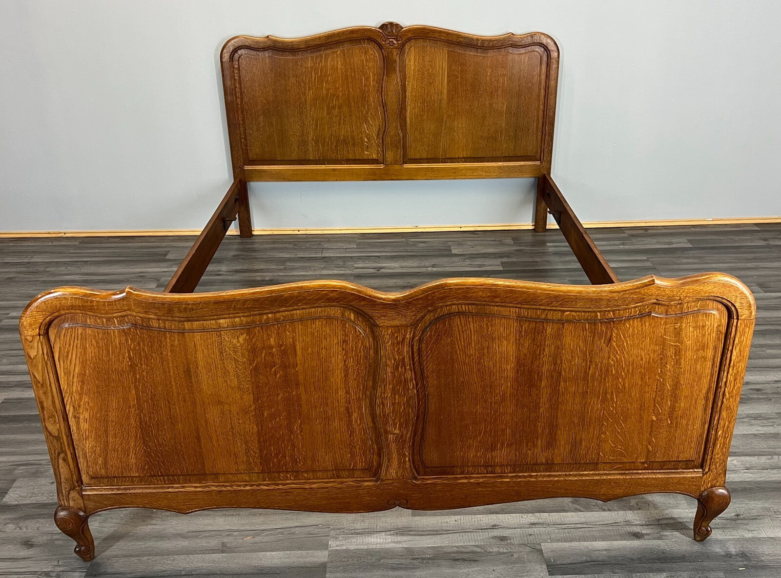Bed Vintage French Louis XVI Double Bed Frame Oak Carved Headboard LOT 36590