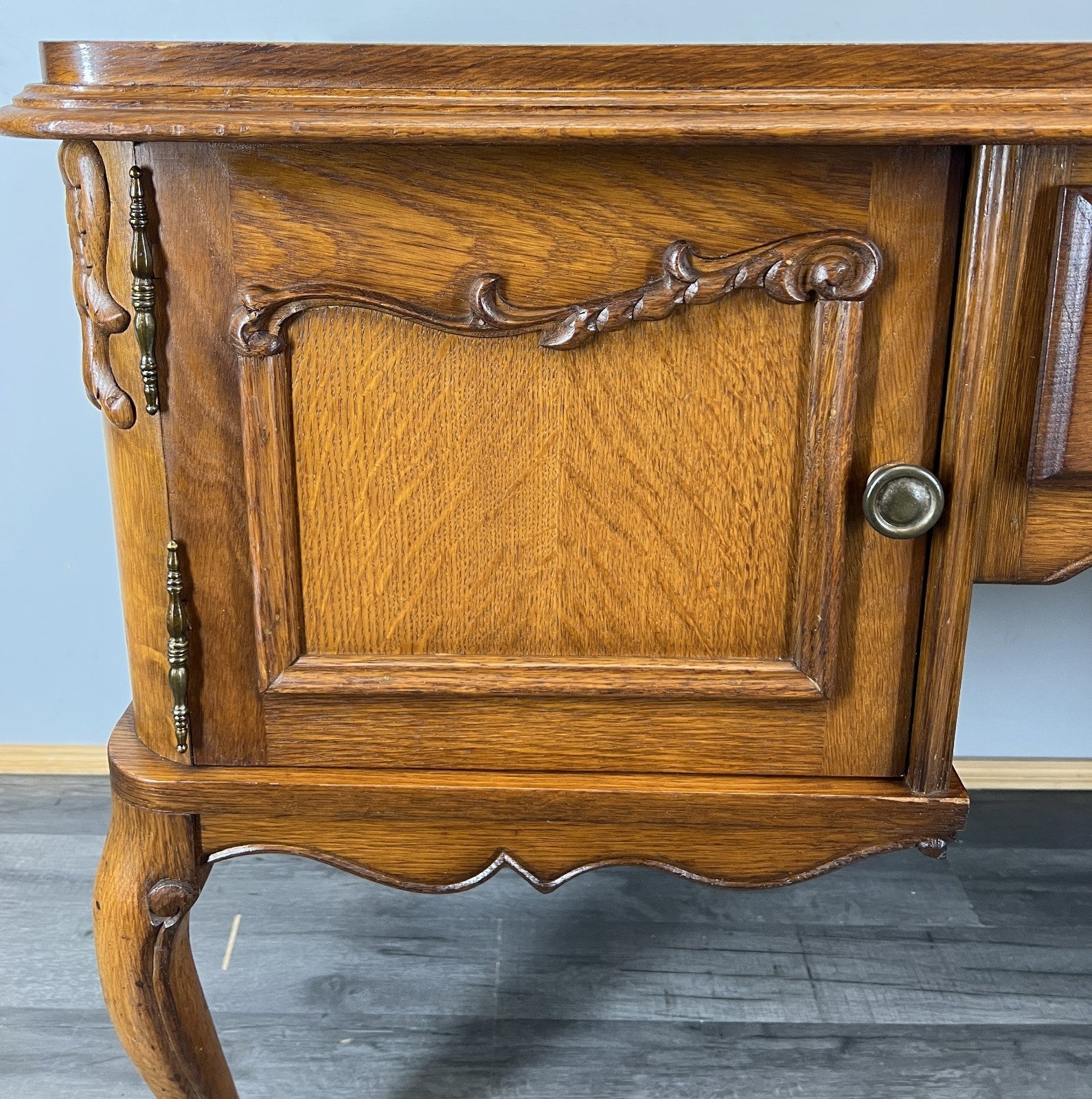 Cabinet Vintage French Louis XVI Style Sideboard Carved Doors Cupboard LOT 44826