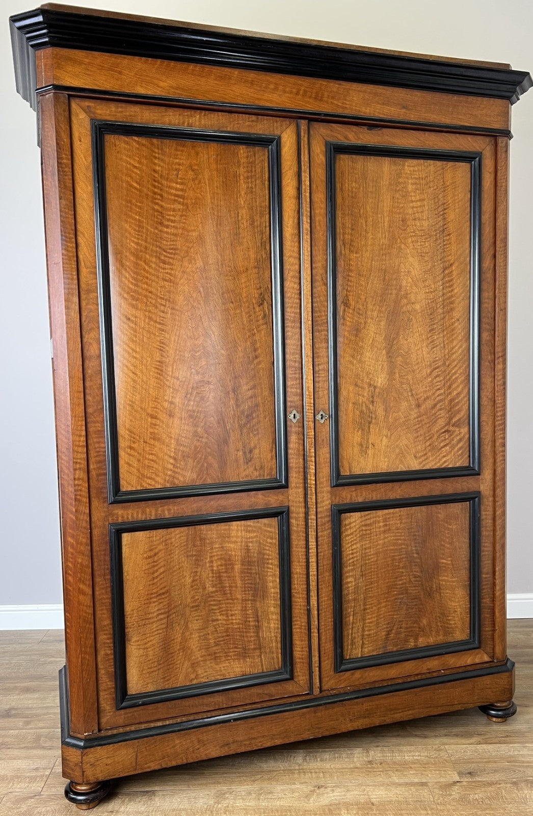 Wardrobe Antique French Style Walnut Two Door Carved Armoire Cabinet LOT 61320