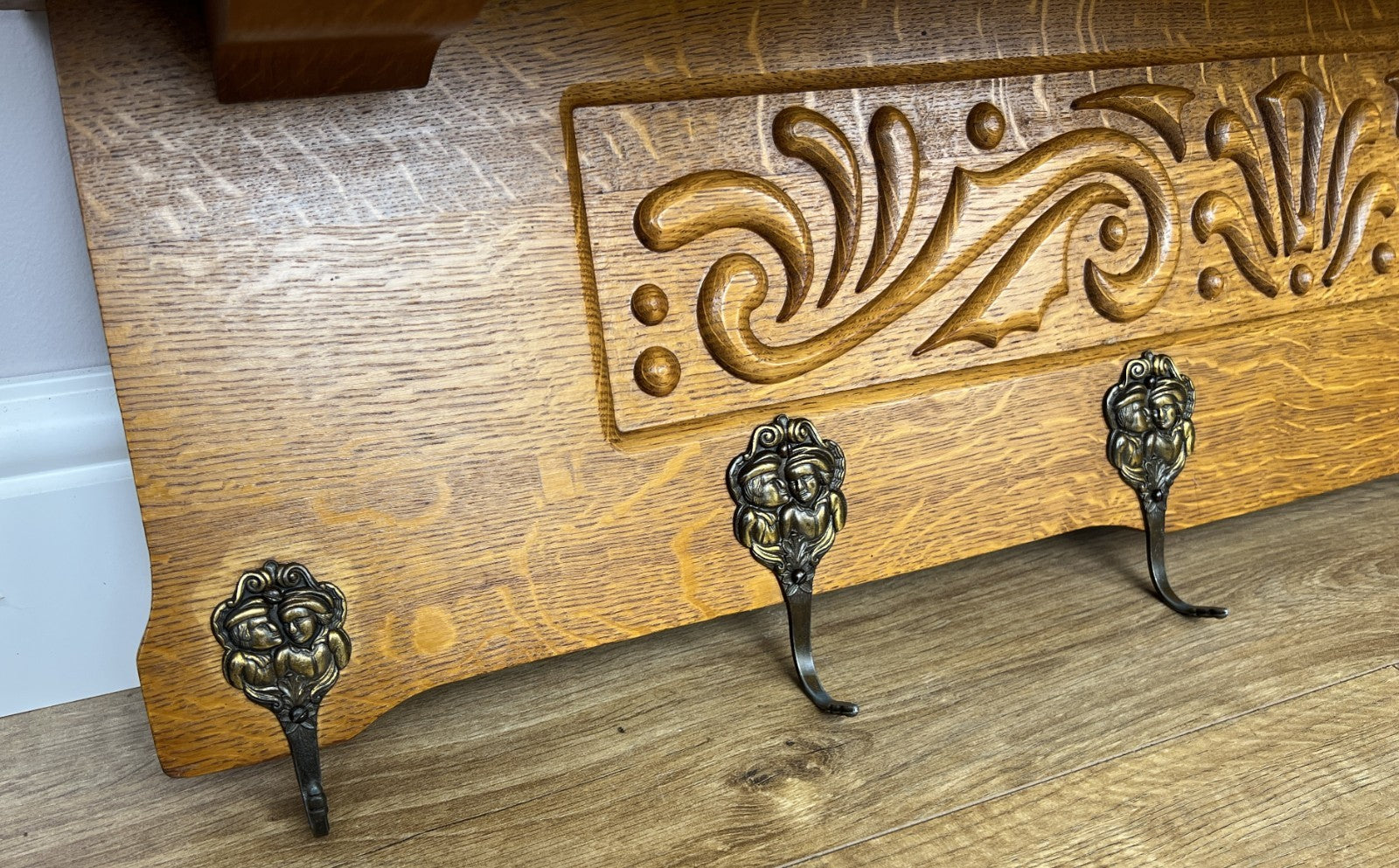 Coat Rack Vintage French Carved Oak Wall Mounted 6 Hooks Rack Hanger LOT 63664