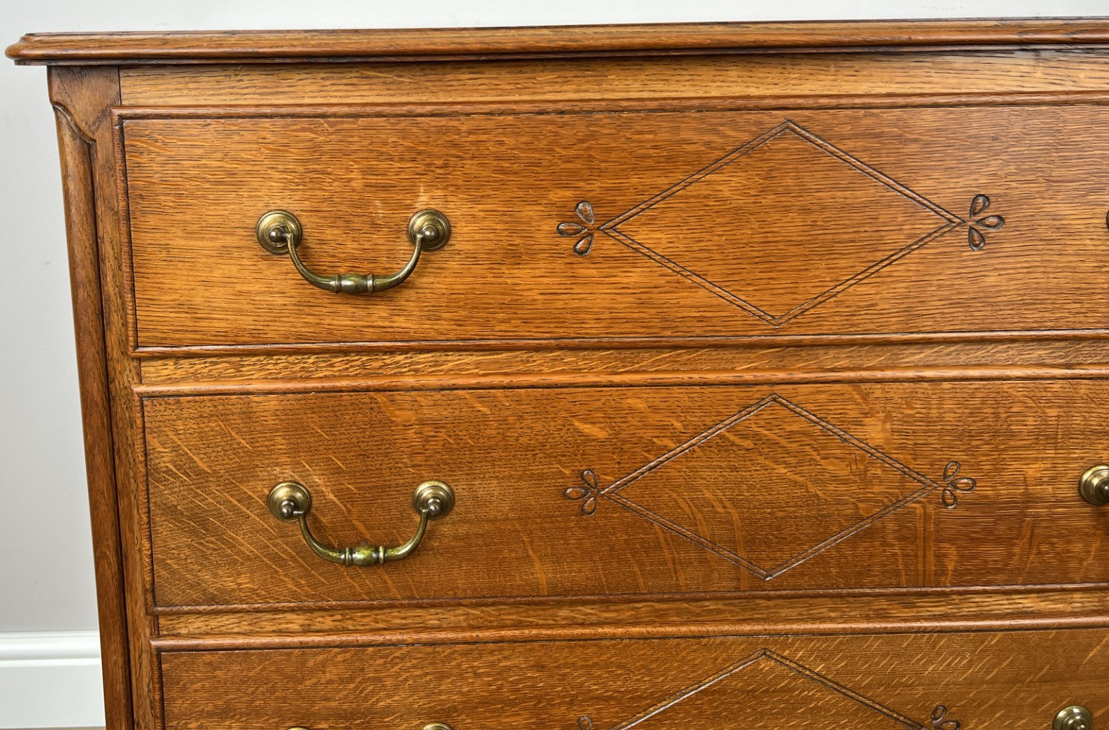 Chest of Drawers Vintage French Louis Oak 3 Drawers Carved Cabinet LOT 62614