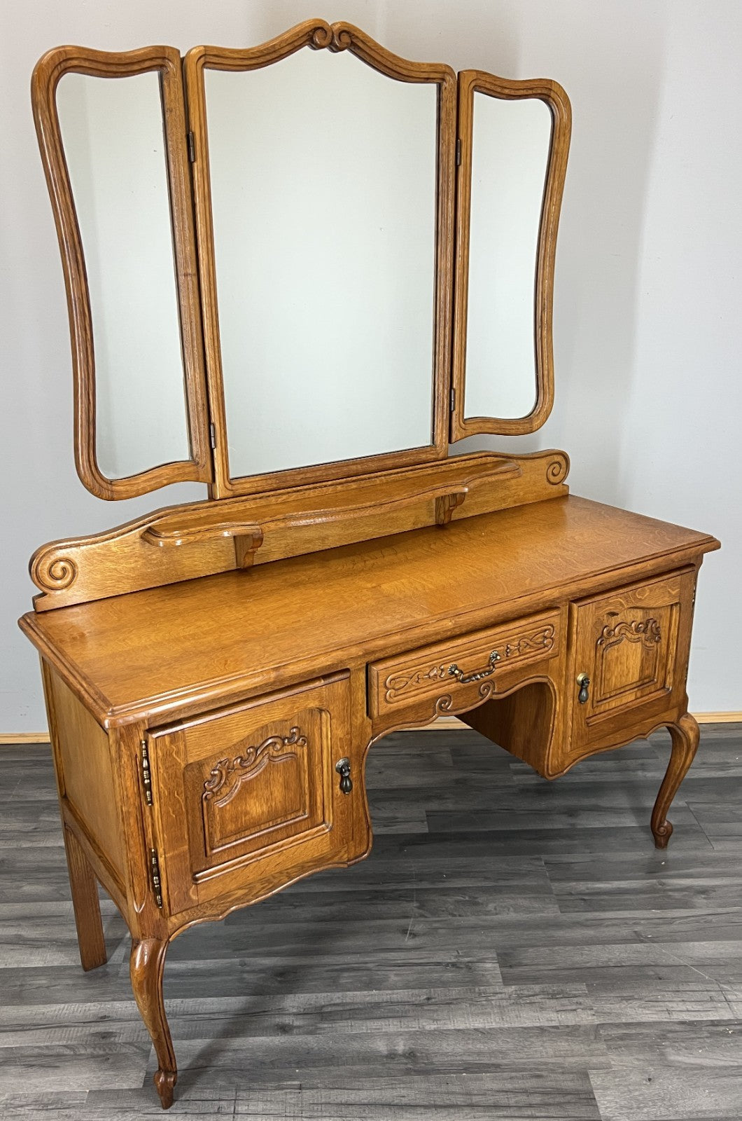 Vintage Dressing Table with Mirror French Oak Louis Vanity Table Makeup LOT 45220