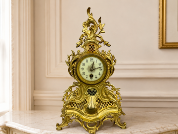 Clock Vintage French Style Brass Ornate Mantel Clock with Key LOT 6474