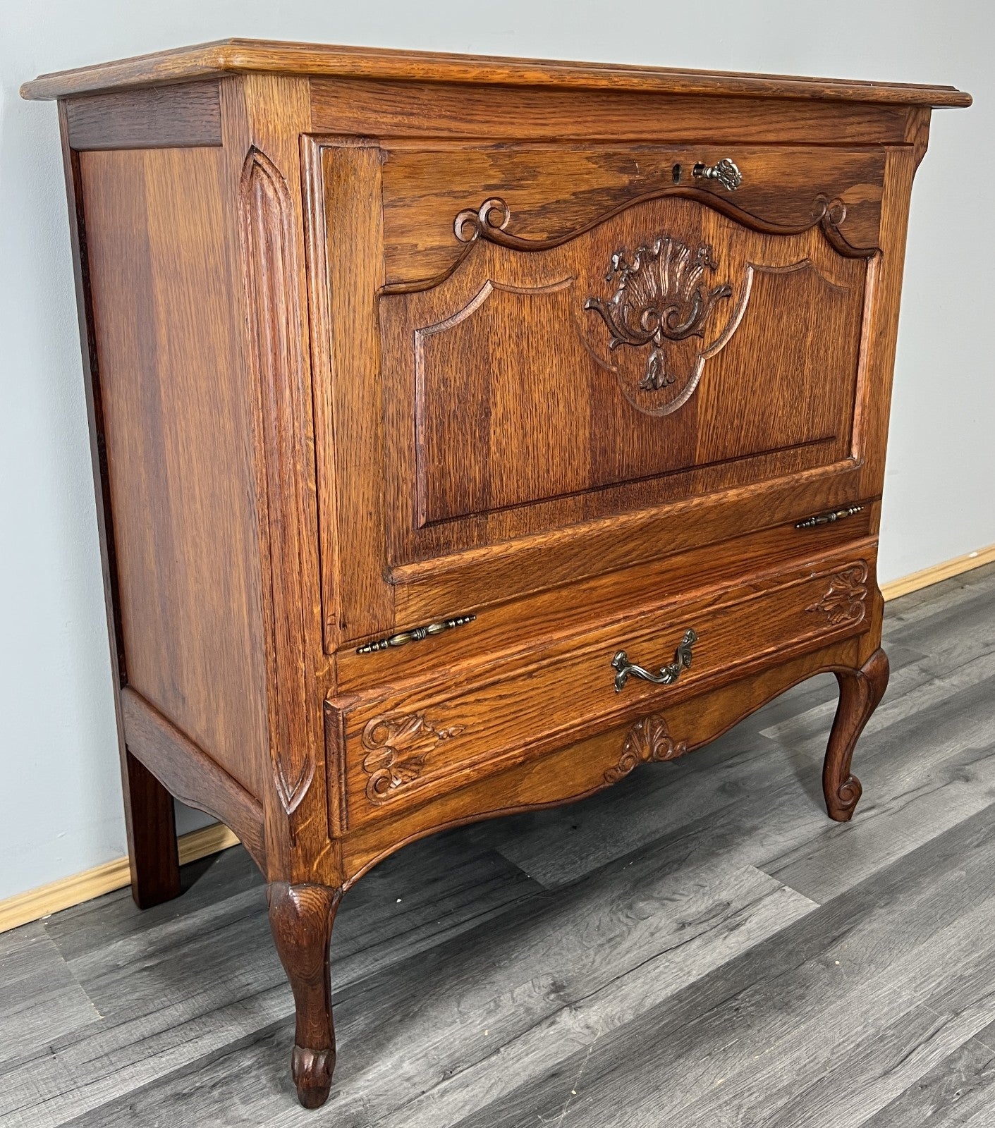 Cabinet Vintage French Louis XVI Style Oak Carved Sideboard with Drawer LOT 45791