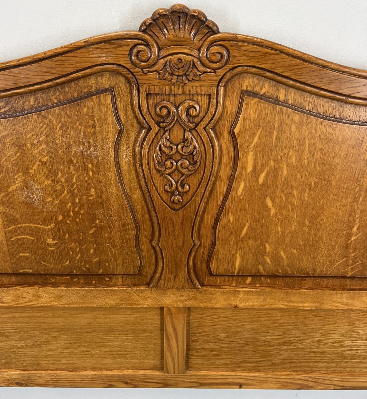 Bed Vintage French Louis XVI Double Bed Frame Oak Carved Headboard LOT 46258