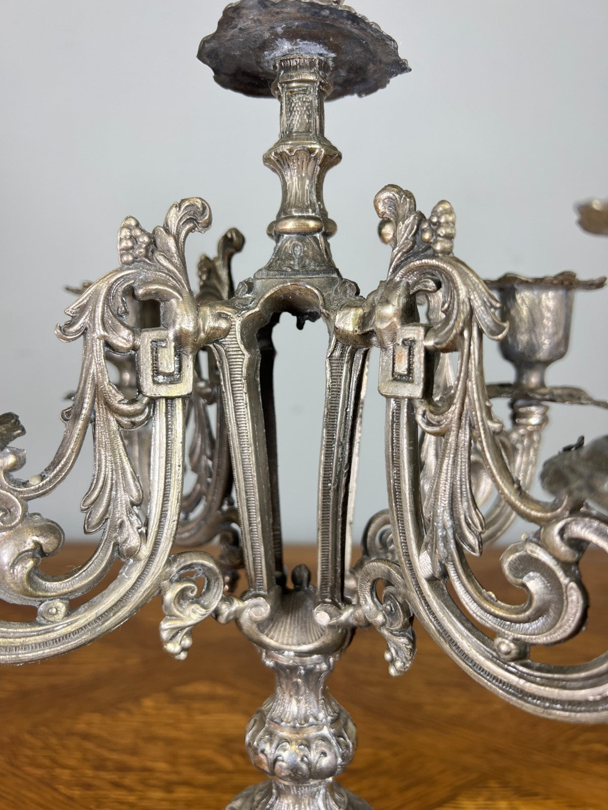 Candelabra Vintage French Style Metal Five Arm Table Centrepiece LOT 46714